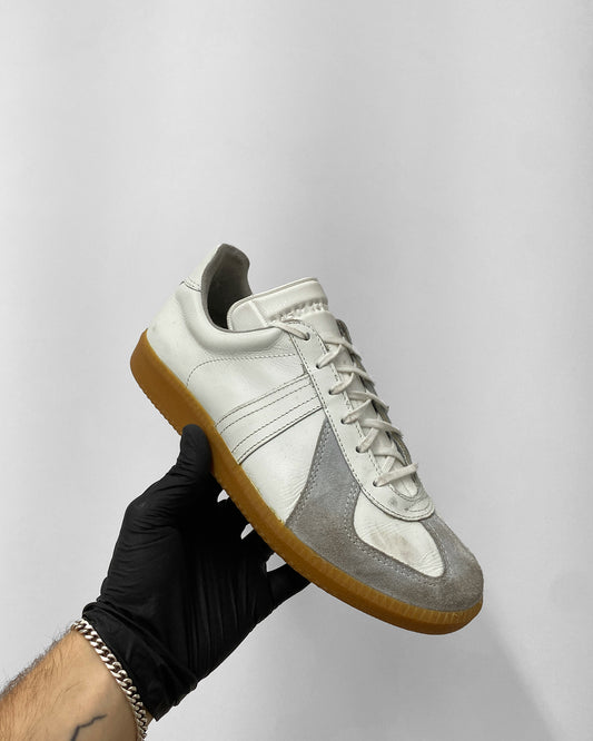 Vintage 2000s German Army Trainer Sneaker White Brown