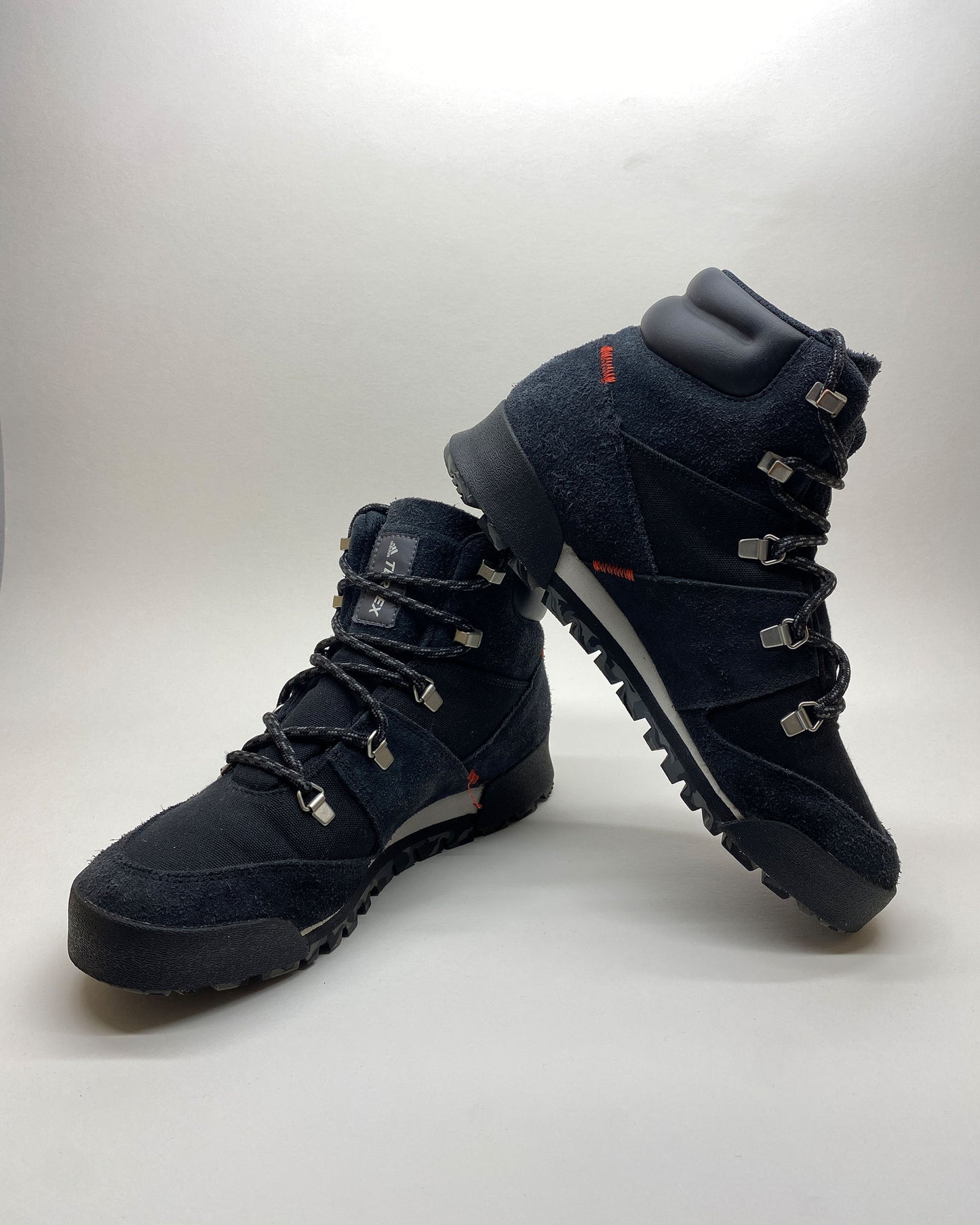 Adidas 2020 Terrex Snowpitch Cold Hiking Suede Leather Boots Black Navy