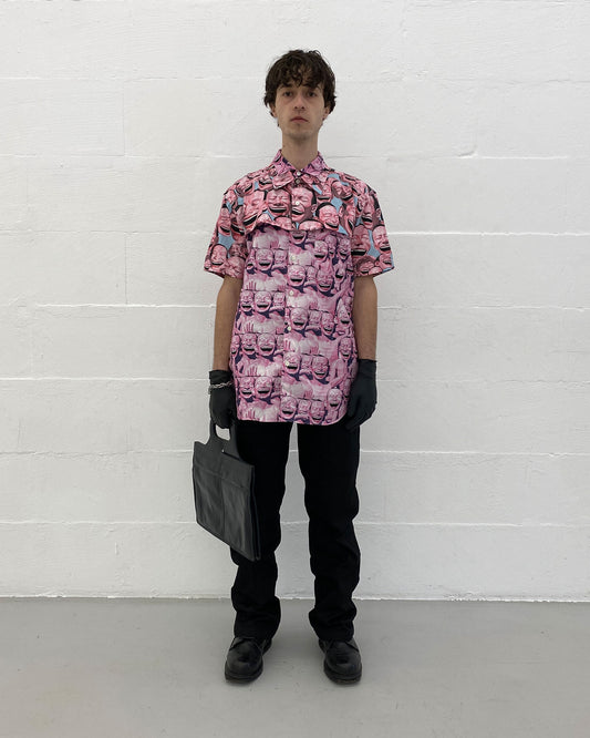 Comme des Garçons Shirt x Yue Minjun SS2021 Laughing Man Short Sleeve Shirt Pink