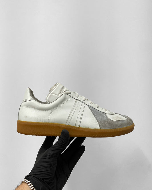 Vintage 2000s German Army Trainer Sneaker White Brown
