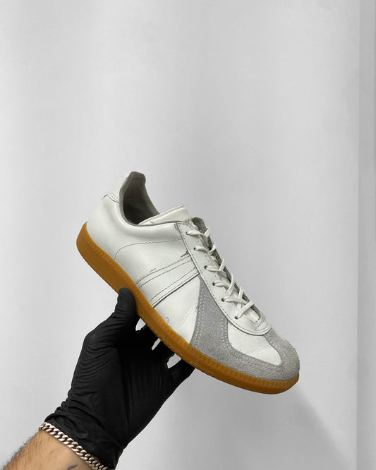 Vintage 2000s German Army Trainer Sneaker White Brown