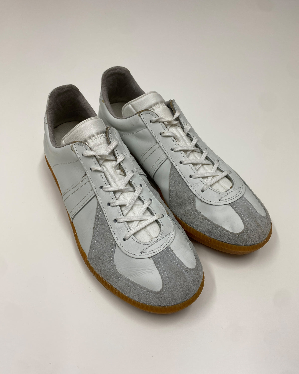 Vintage 2000s German Army Trainer Sneaker White Brown