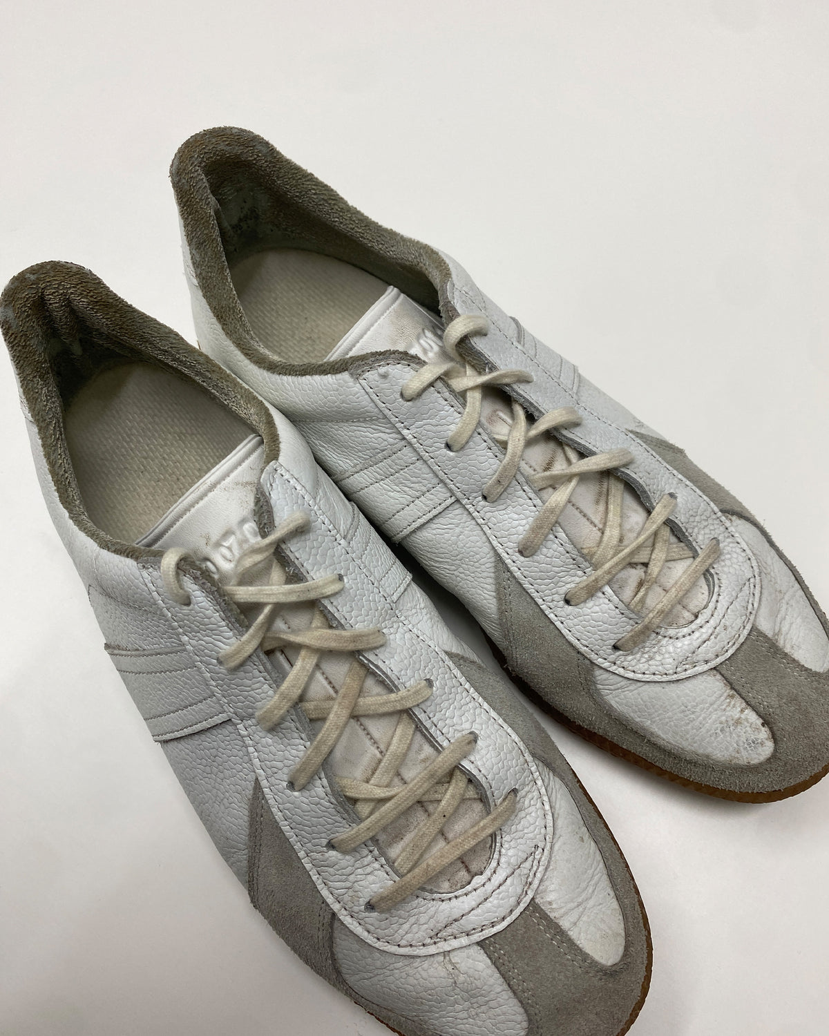 Vintage 2000s German Army Trainer Sneaker White Brown