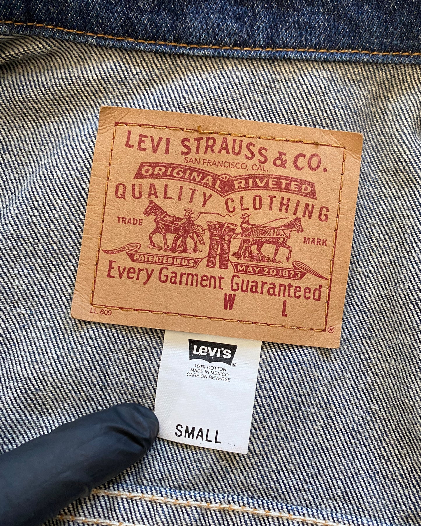 Levis 2000s Type 2 Denim Jacket