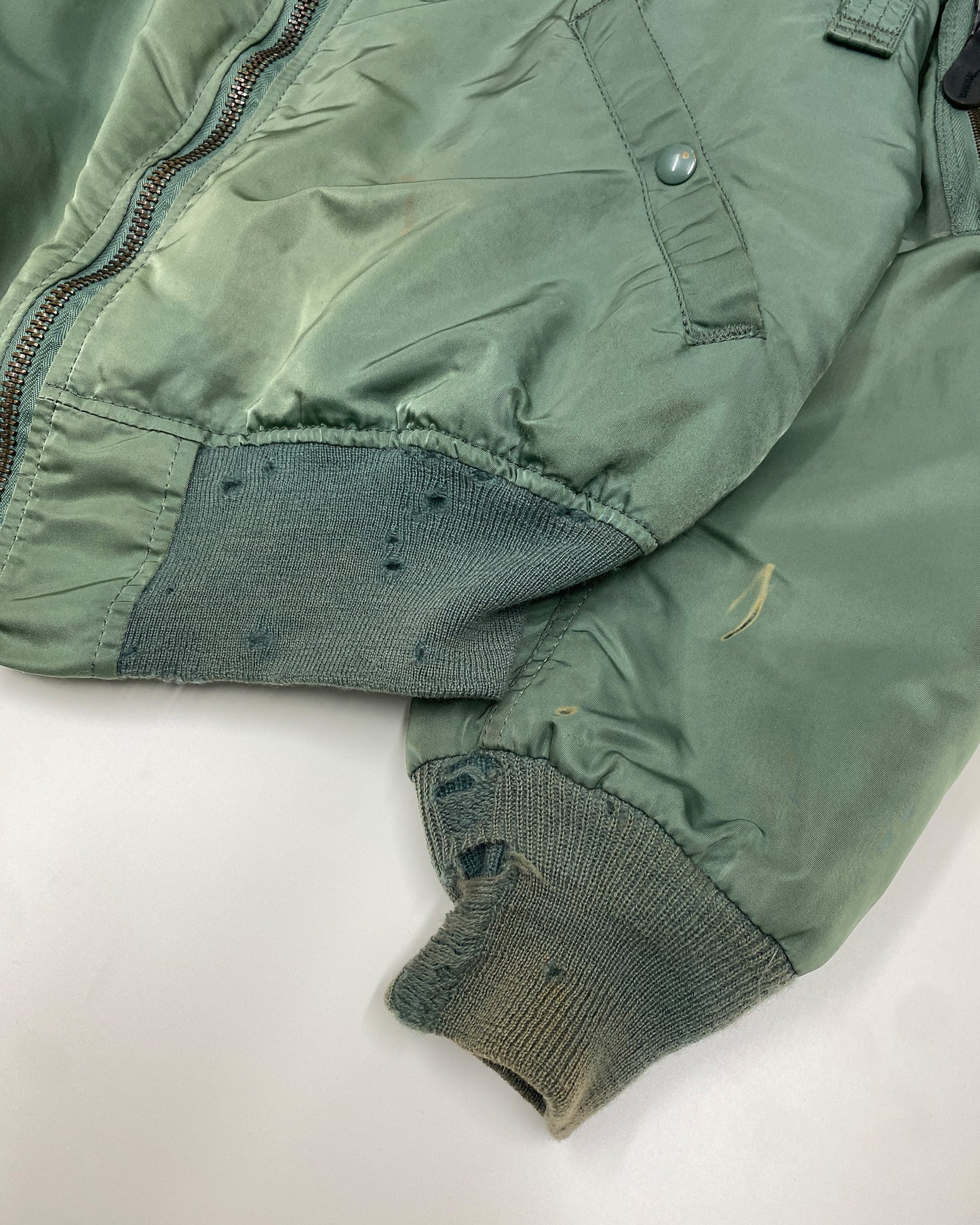 Alpha Industries 1990s Made in USA U.S. Air Force MA-1 Bomber Jacket Green