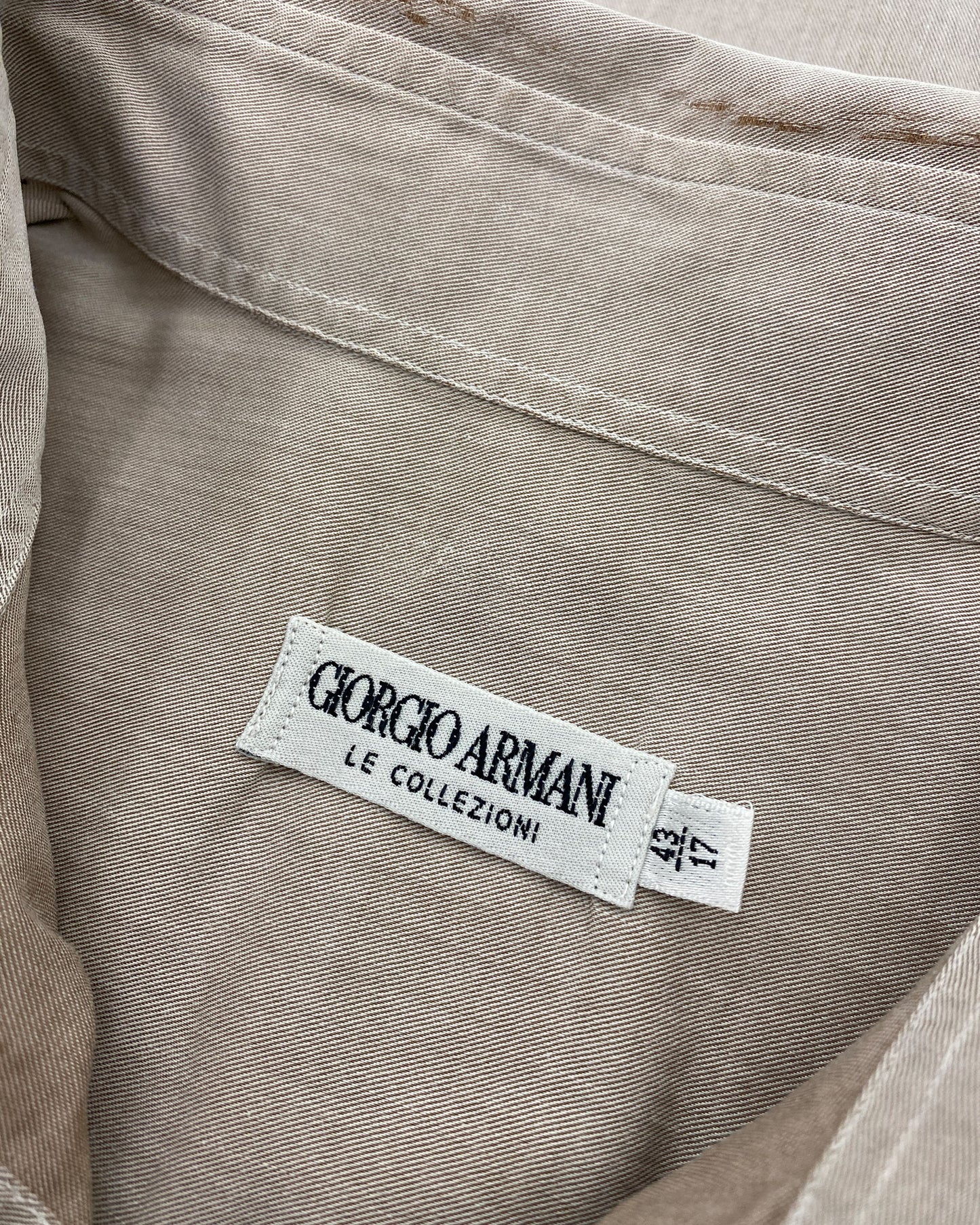 Giorgio Armani Le Collezioni 2000s Hidden Button Down Shirt Grey Beige