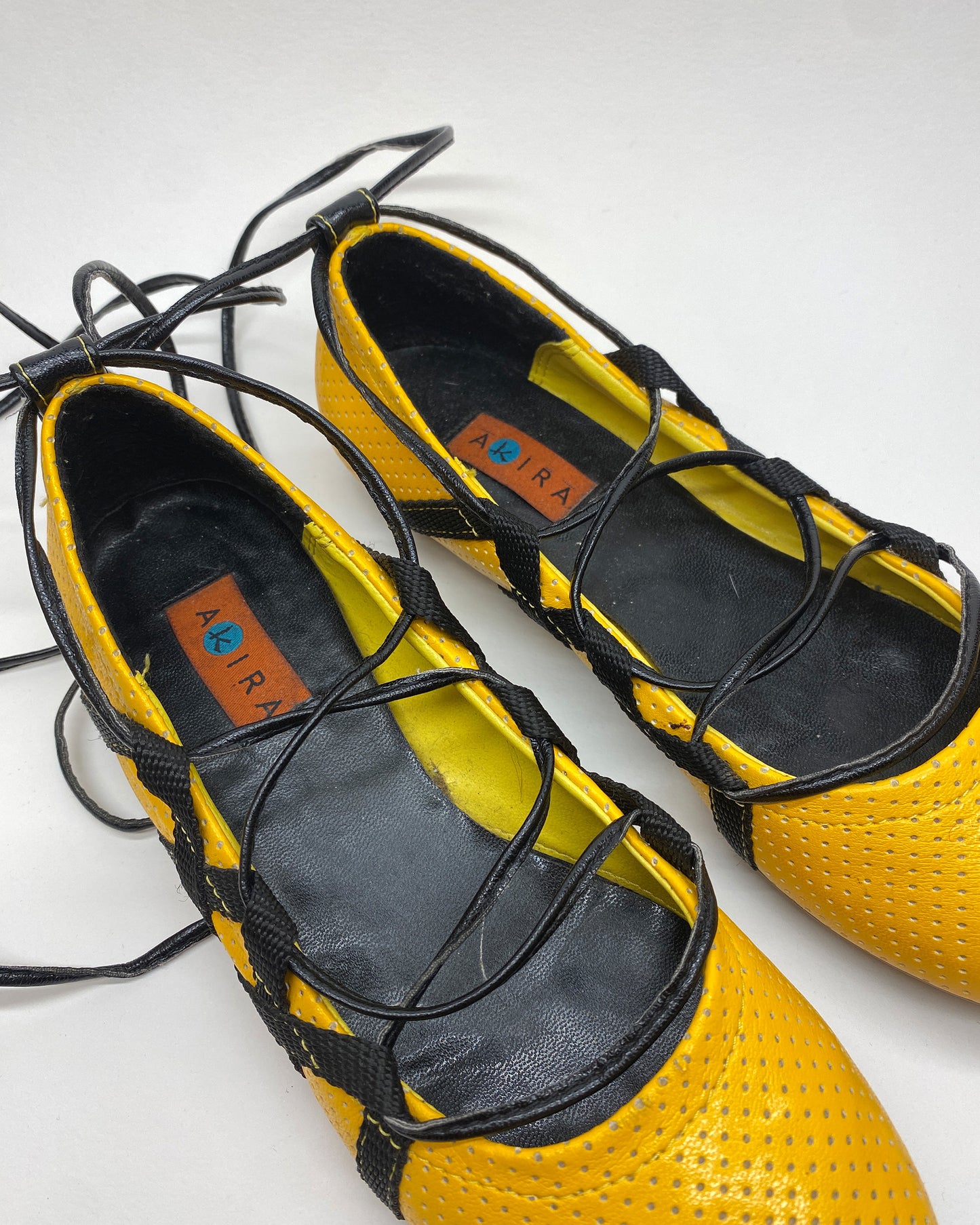 Akira 2000s String Ballerina Yellow Black