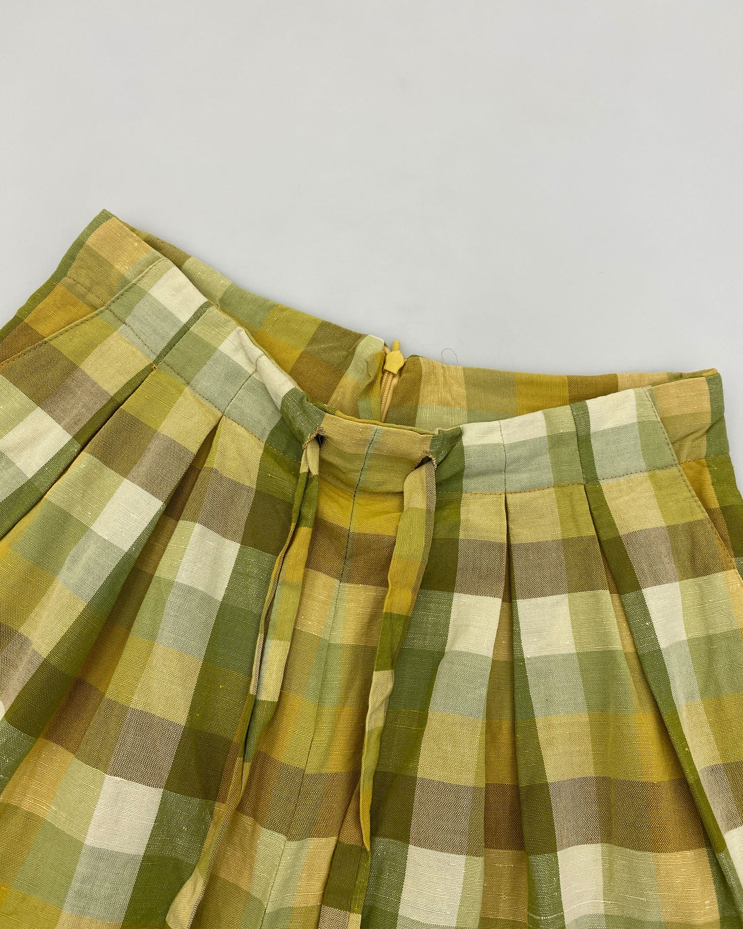 Thomas Burberry 2000s Checkered Linen Shorts Yellow