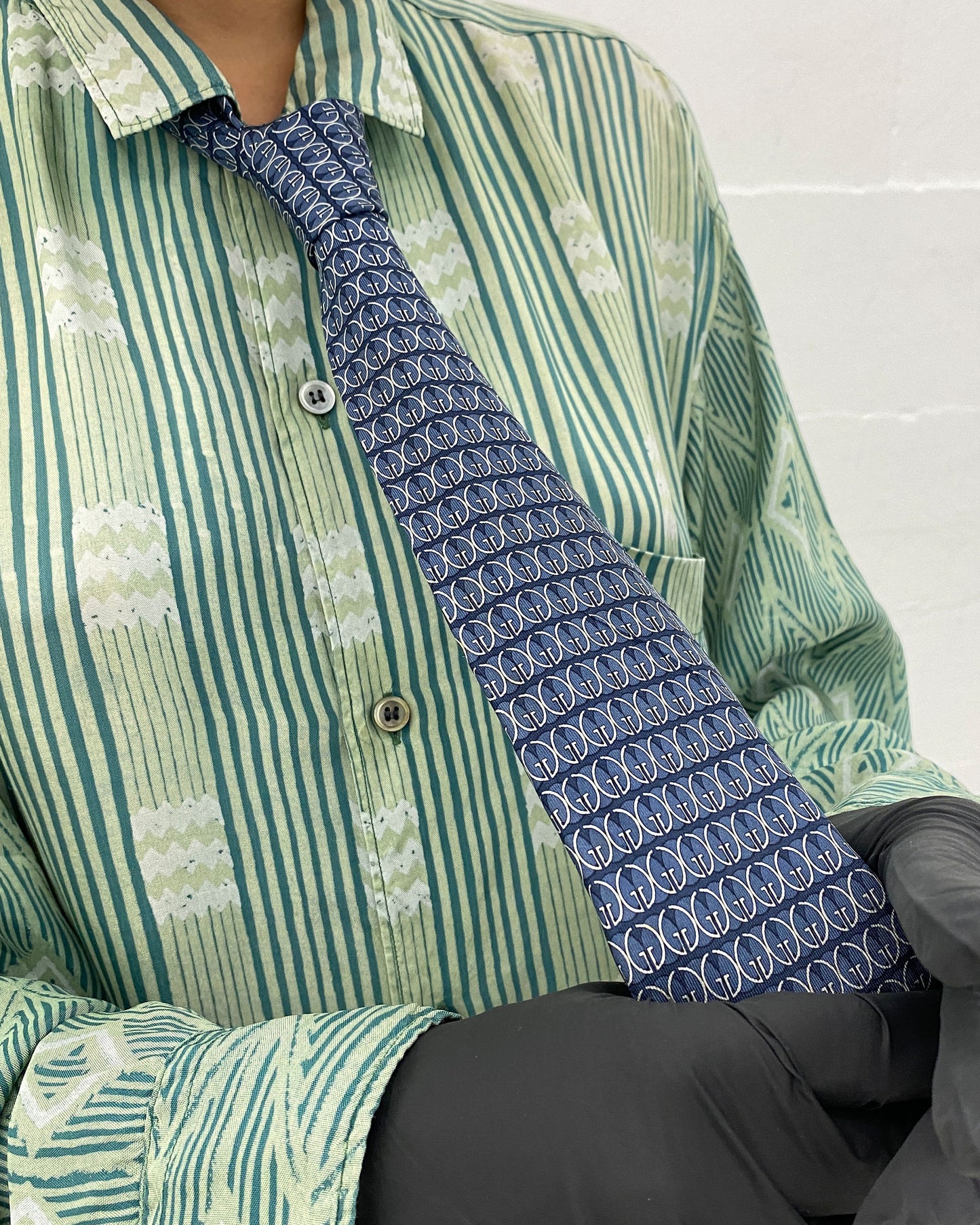 Gucci 2000s Monogram Tie Navy