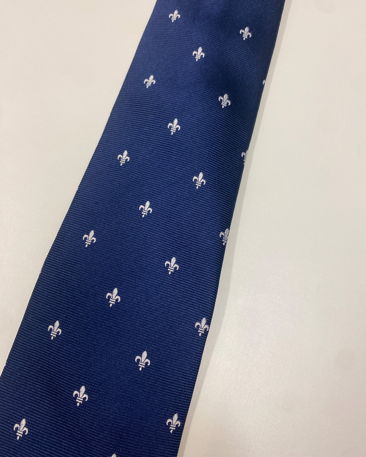 Charles Tyrwhitt 2020s Fleur-de-lis Tie Navy