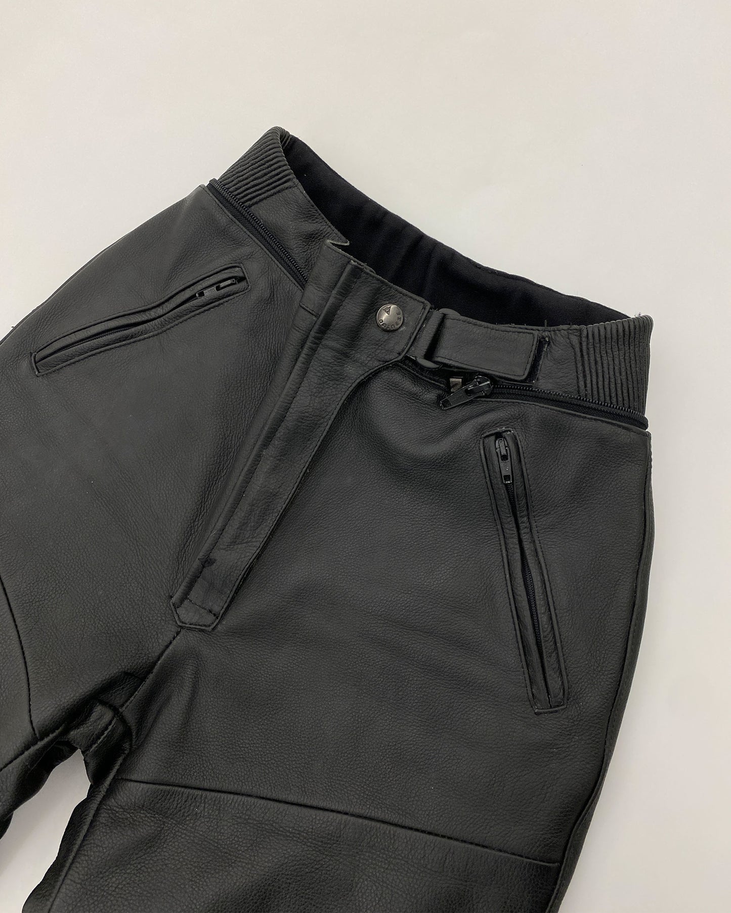 Dainese 1970s Racing Leatherjacket and Leatherpants Set Black Yellow