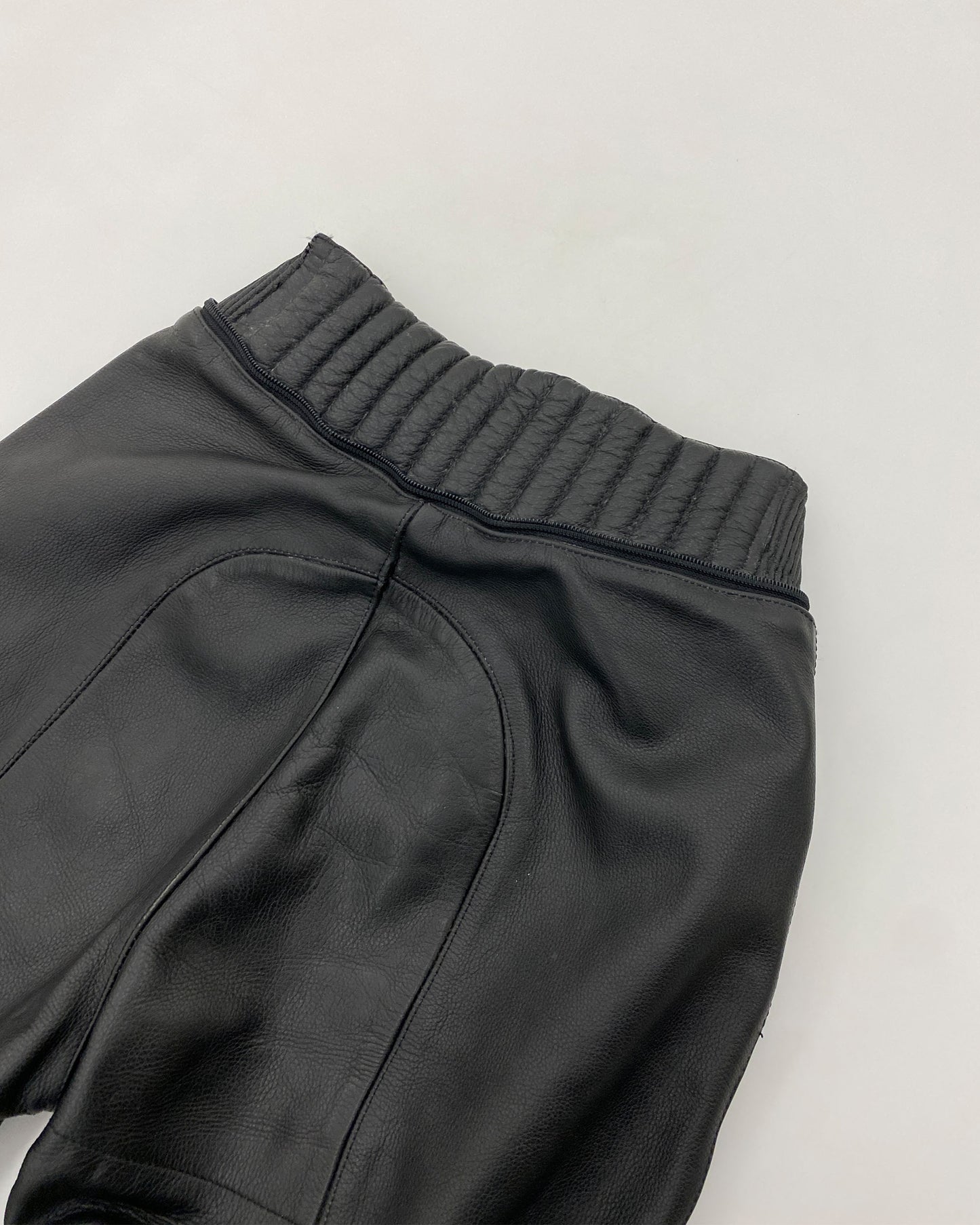 Dainese 1970s Racing Leatherjacket and Leatherpants Set Black Yellow