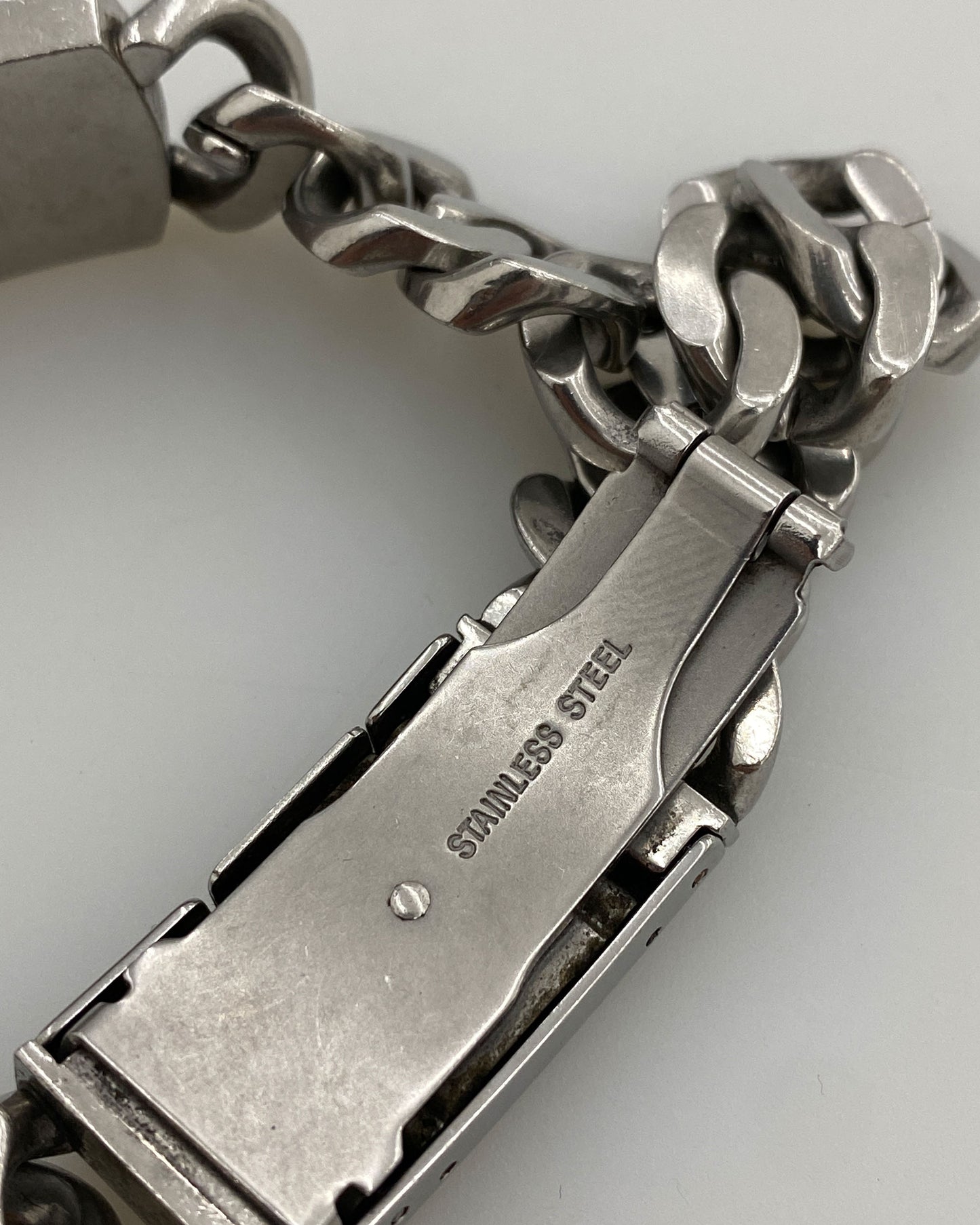 Diesel 2010s Amor Bracelet Metallic Silver