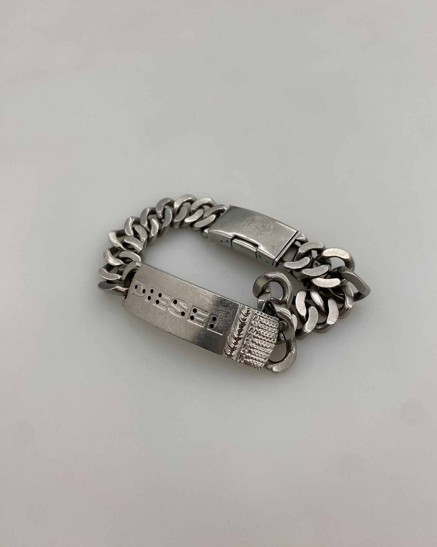 Diesel 2010s Amor Bracelet Metallic Silver