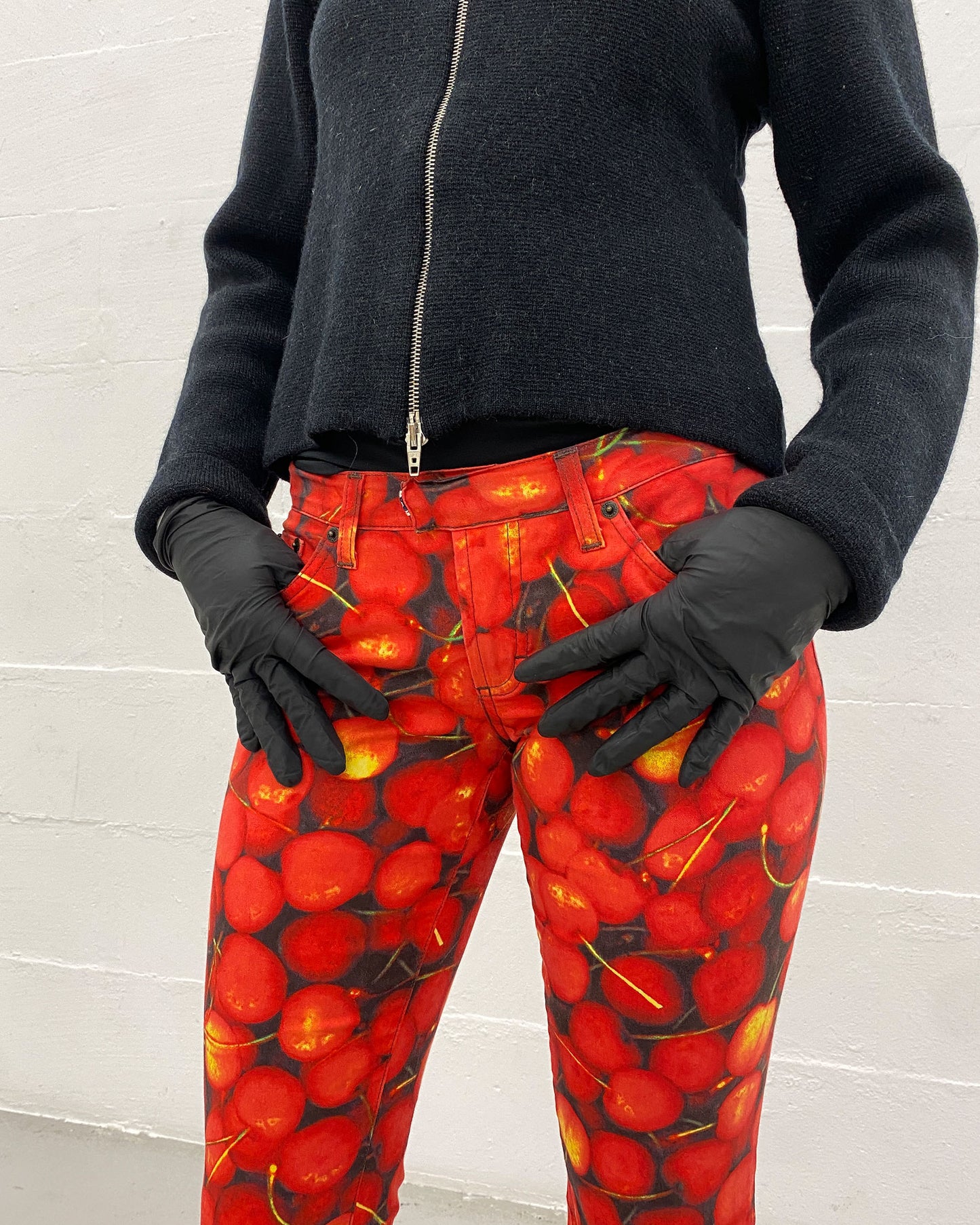 Dolce & Gabbana 2000s Cherry All Over Print Flared Pants Red