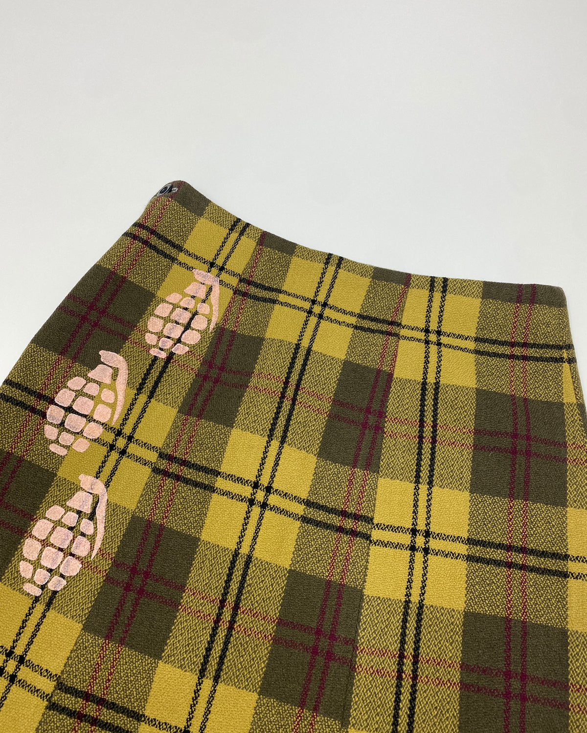 Elternhaus 2000s Grenades Print Tartan Checkered Skirt Yellow