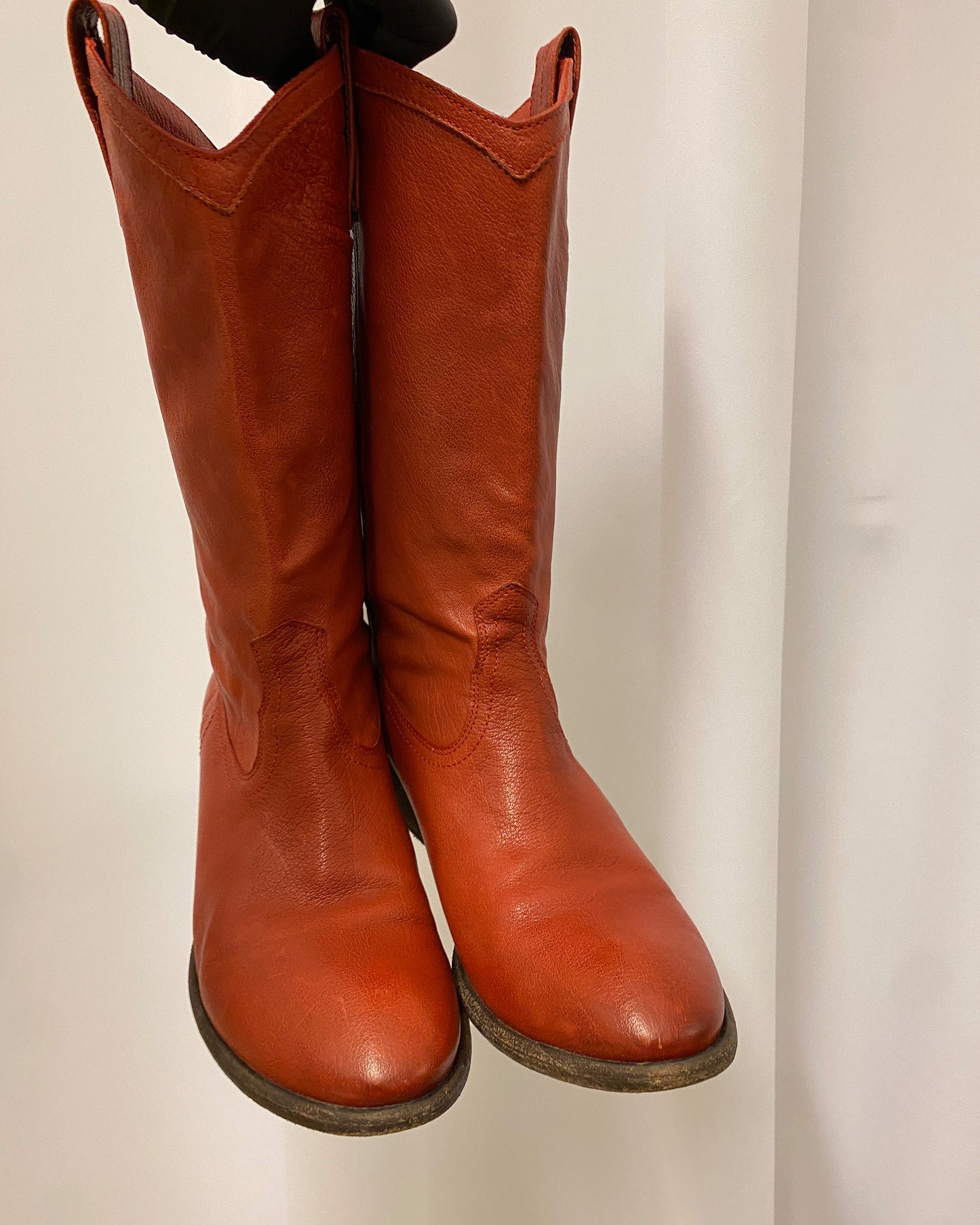 Frye 2010s Carson Pull On Leather Boots Red
