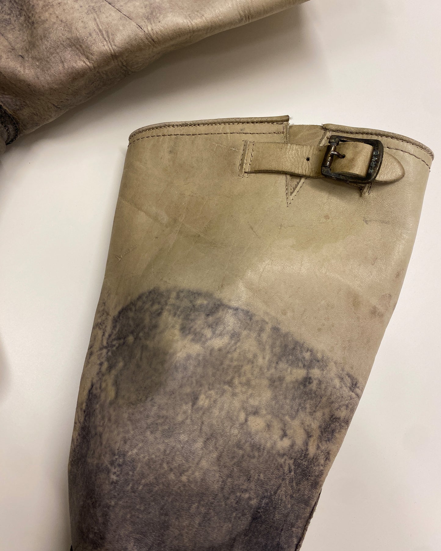 Frye 2000s Veronica Srone Wash Slouch Leather Boots Beige Black