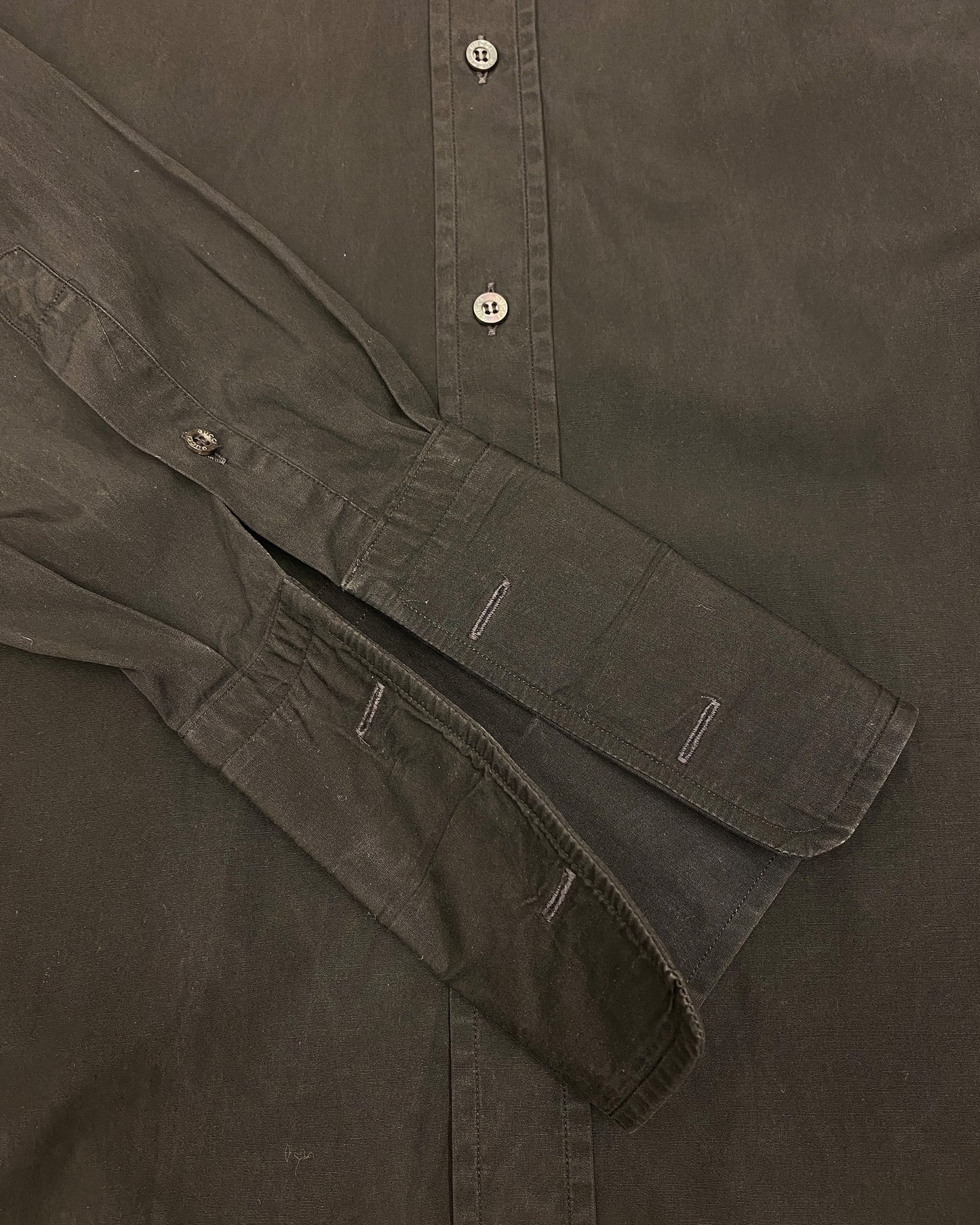 Gucci by Tom Ford 2000s Classic Cufflinks Shirt Black