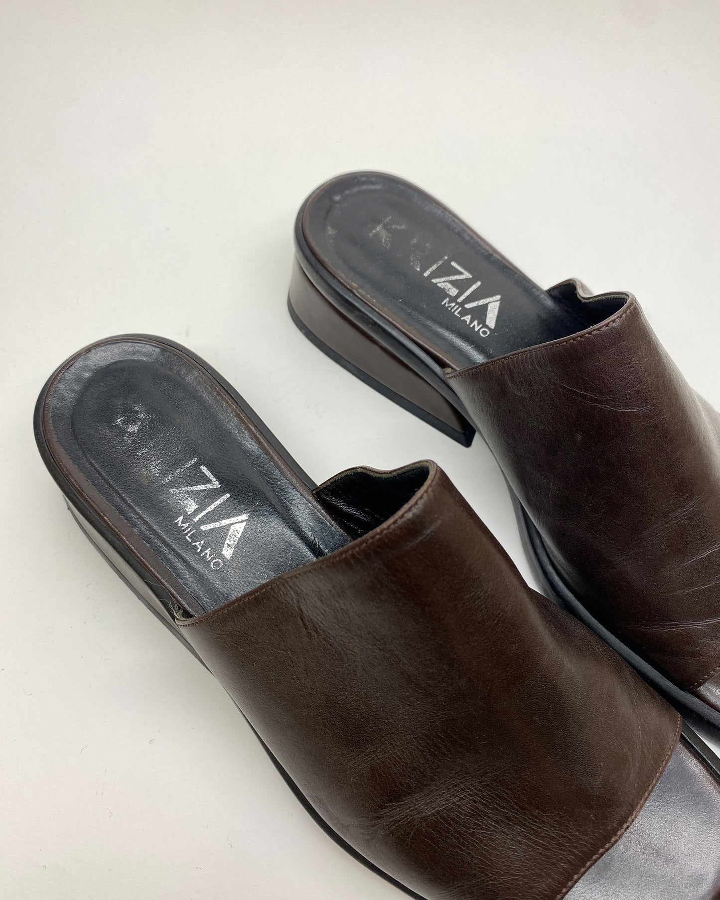 Krizia by Ilga 2000s Leather Slides Black Brown