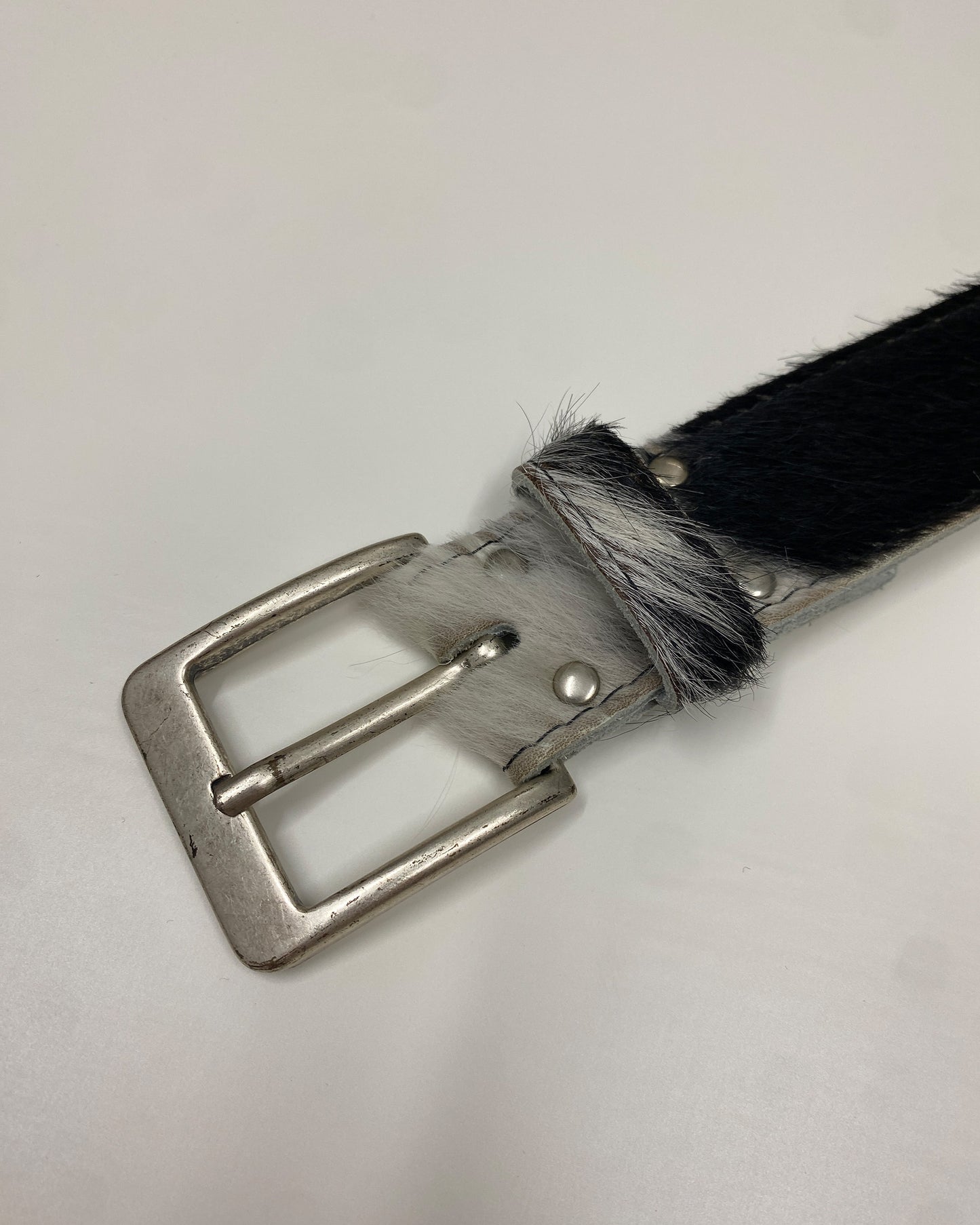 Van Buren Bolsward 2010s Cow Fur Belt White Black