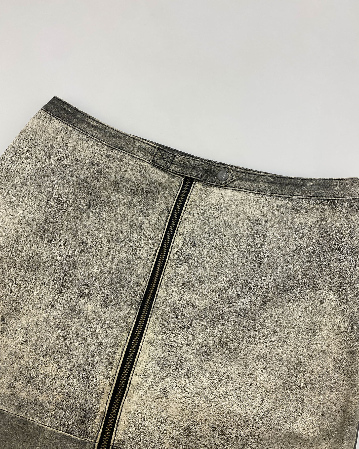 Vintage 2000s Full Zip Cracked Leather Skirt Black Black Beige