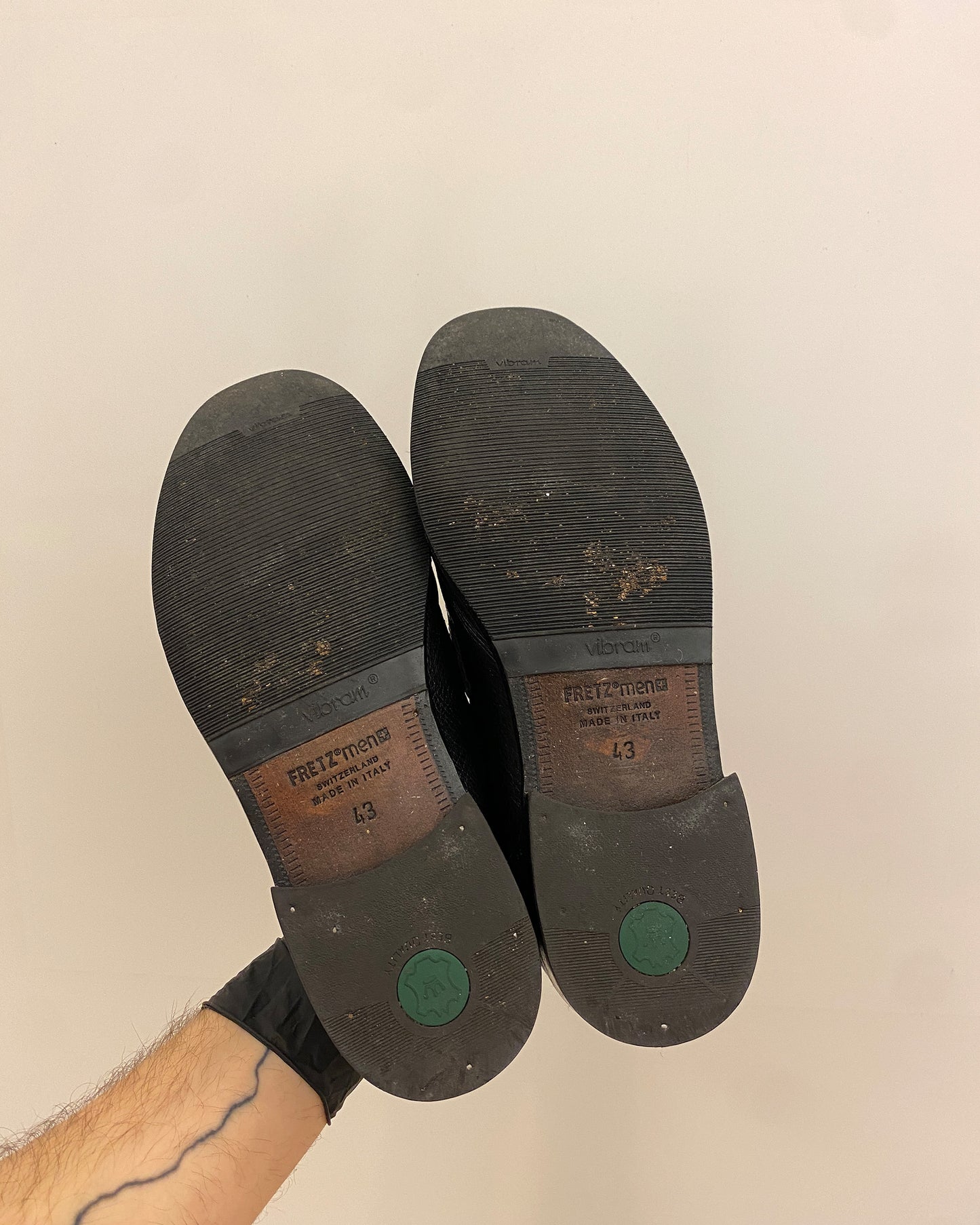 Vintage 2000s Vibram Sole Leather Loafer Black