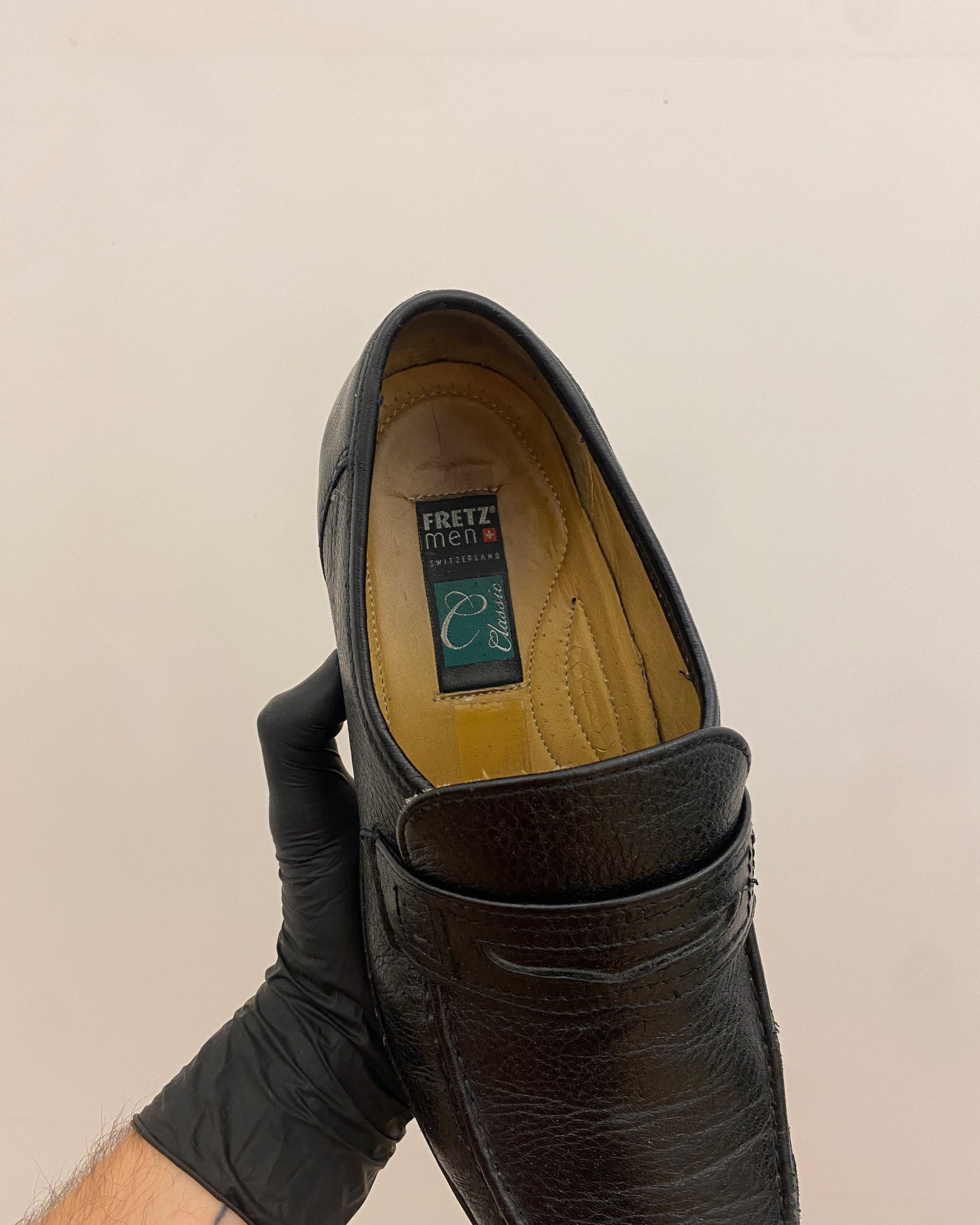 Vintage 2000s Vibram Sole Leather Loafer Black