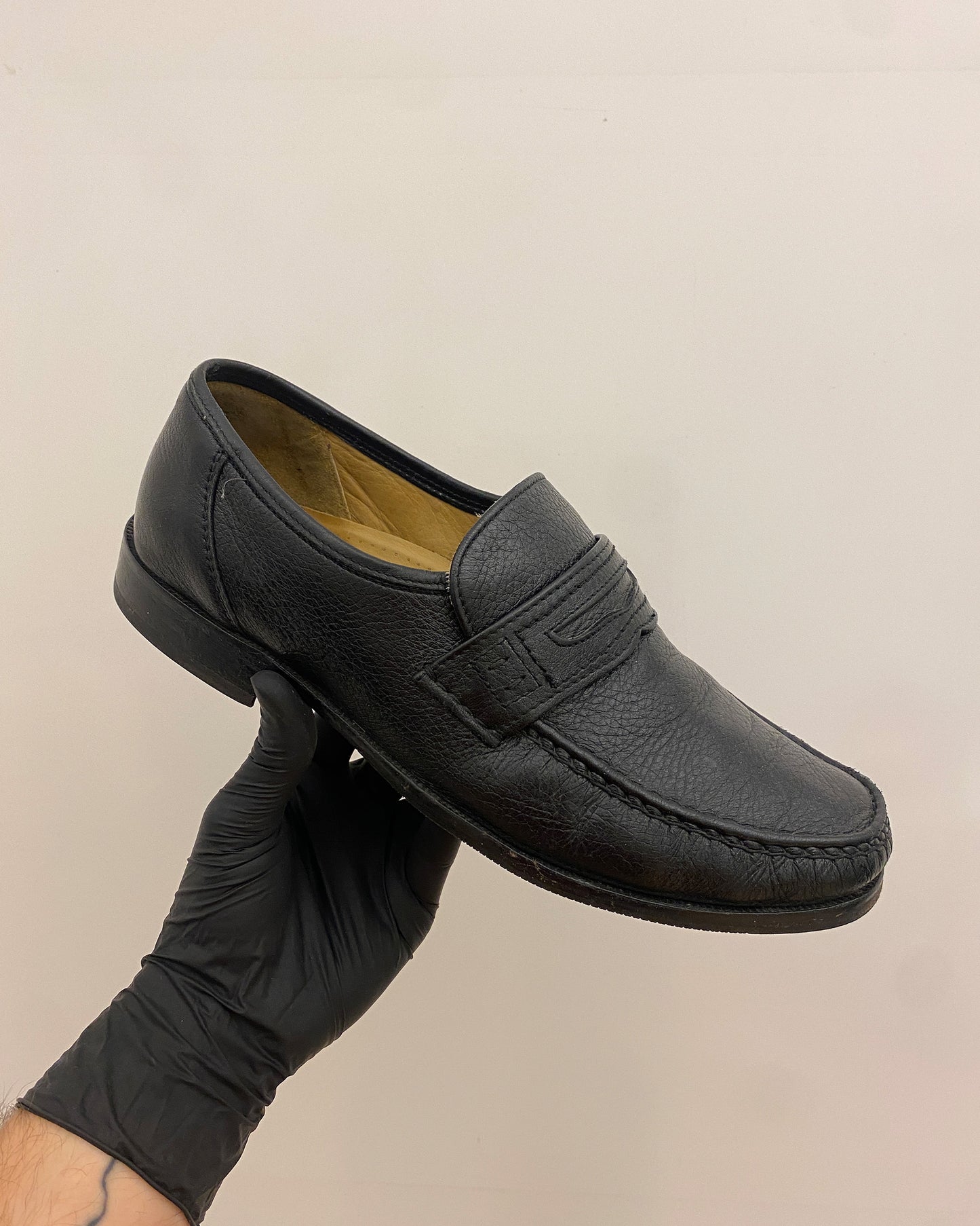 Vintage 2000s Vibram Sole Leather Loafer Black