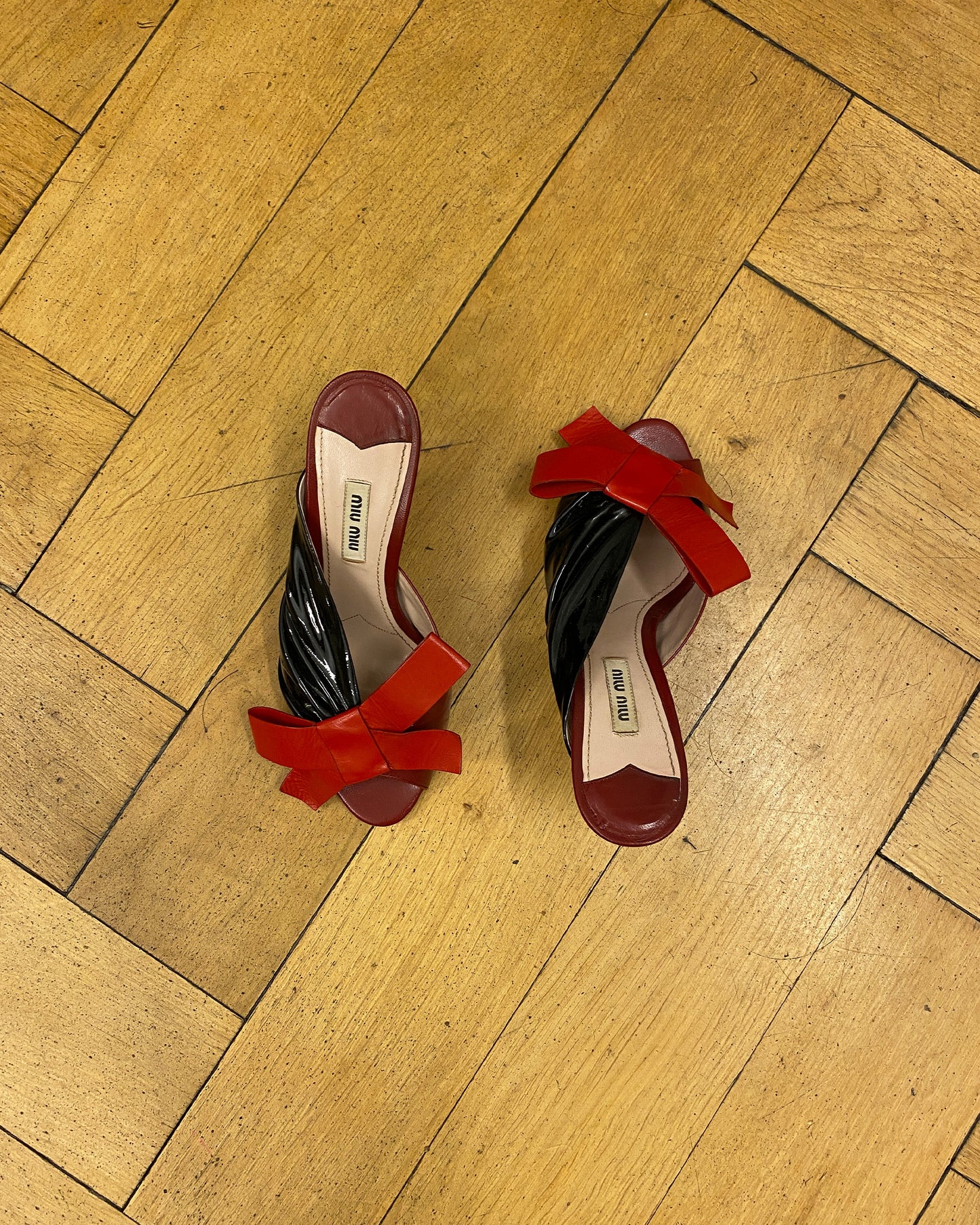 Miu Miu 2000s Patent Leather Bow Heels Black Red