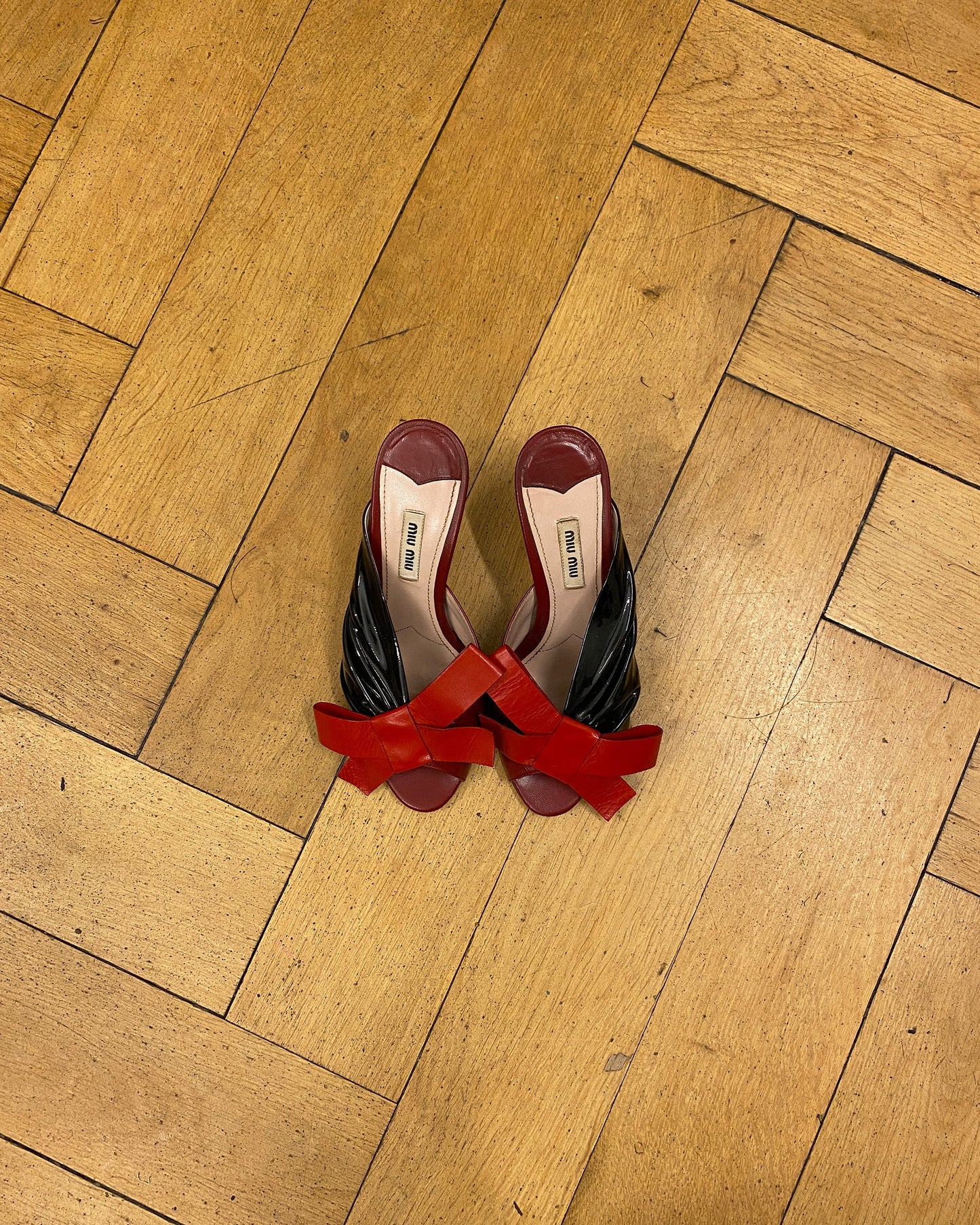 Miu Miu 2000s Patent Leather Bow Heels Black Red