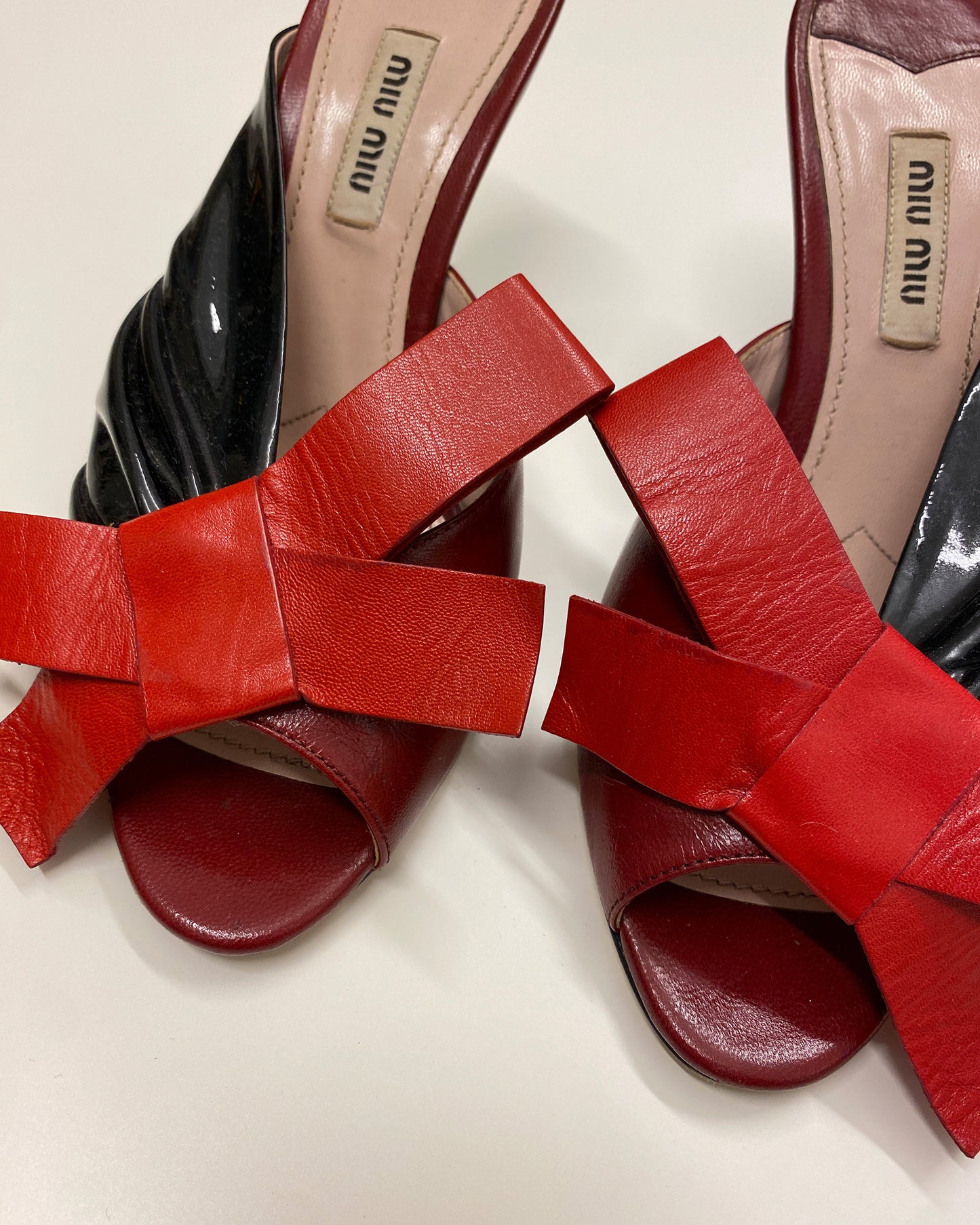 Miu Miu 2000s Patent Leather Bow Heels Black Red
