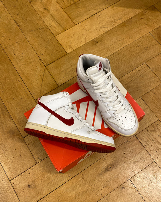 Nike 2017 Dunk High Gym Red Classic Sneaker White Red