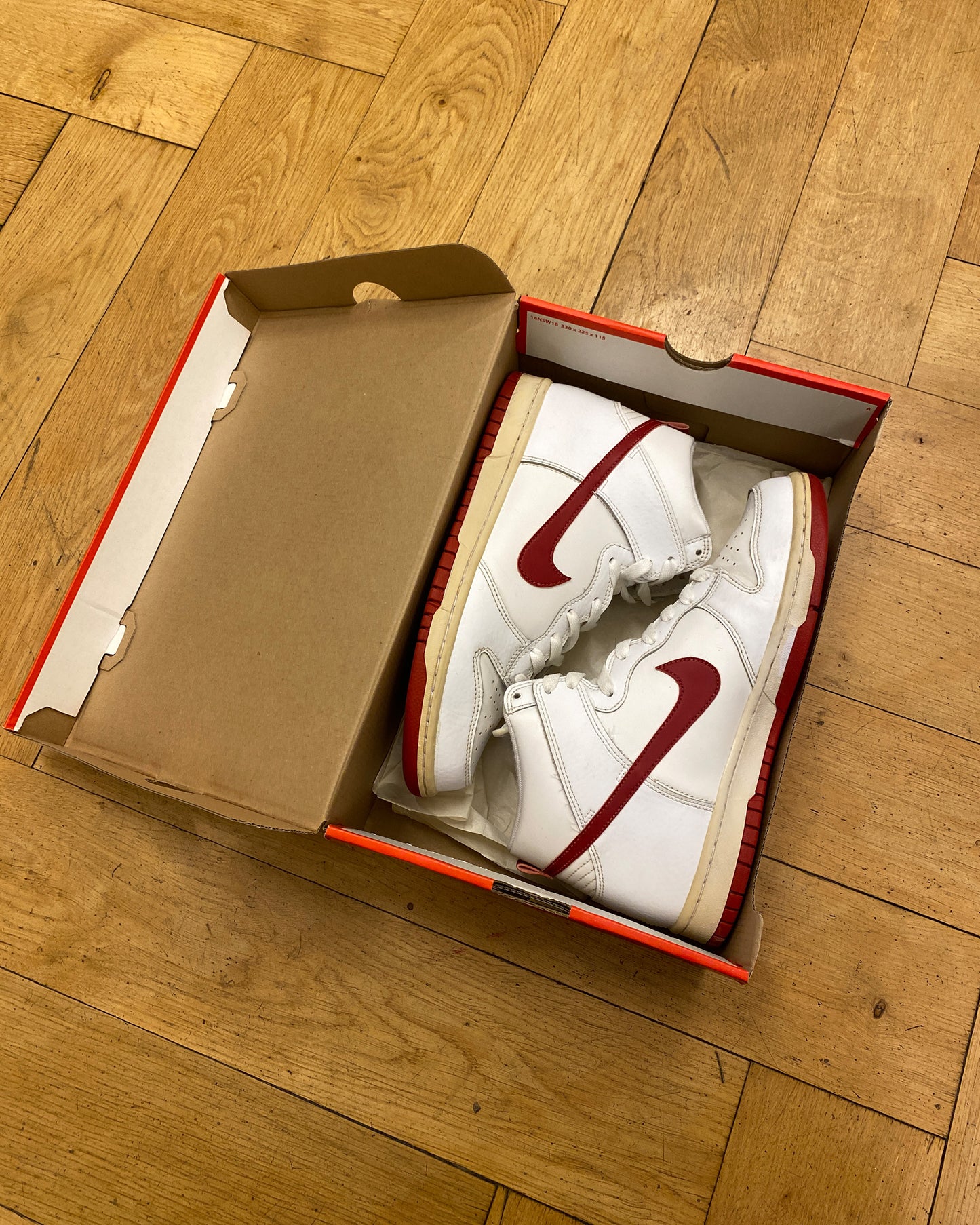 Nike 2017 Dunk High Gym Red Classic Sneaker White Red