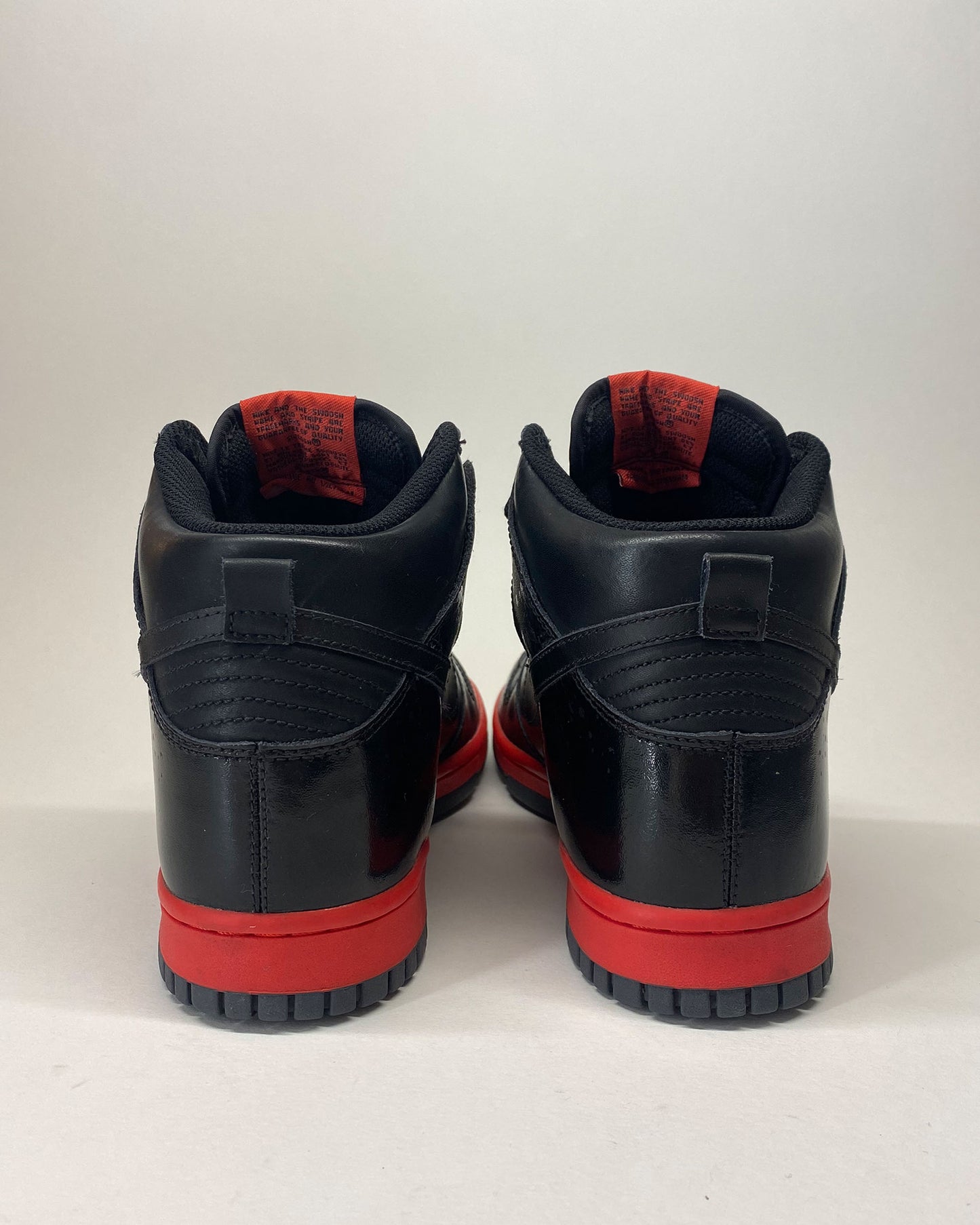 Nike 2009 Dunk High Retro Ornamental Use Sneaker Black Red