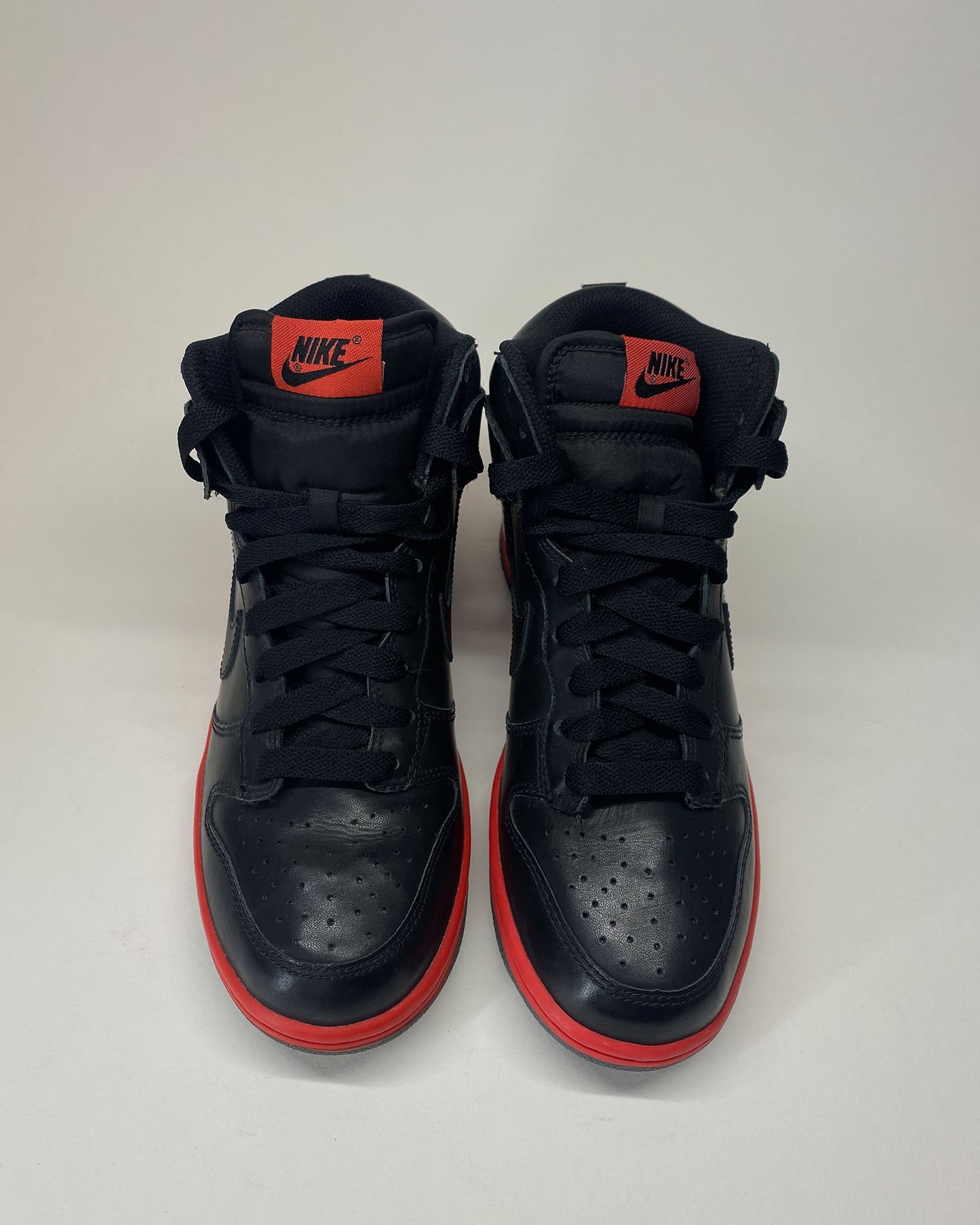 Nike 2009 Dunk High Retro Ornamental Use Sneaker Black Red