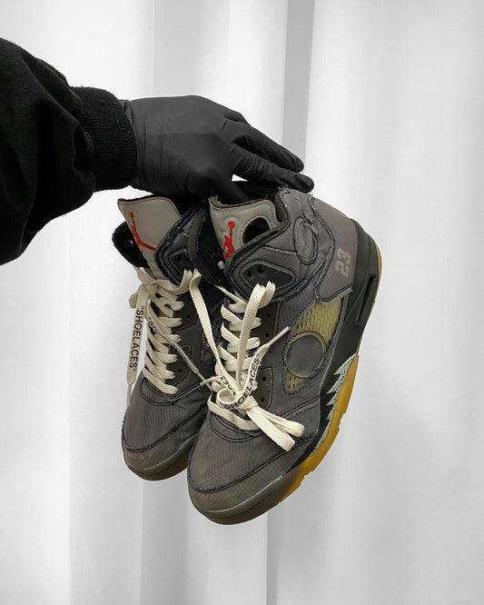 Off-White x Nike 2020 Air Jordan 5 Retro Sneaker Muslin Grey