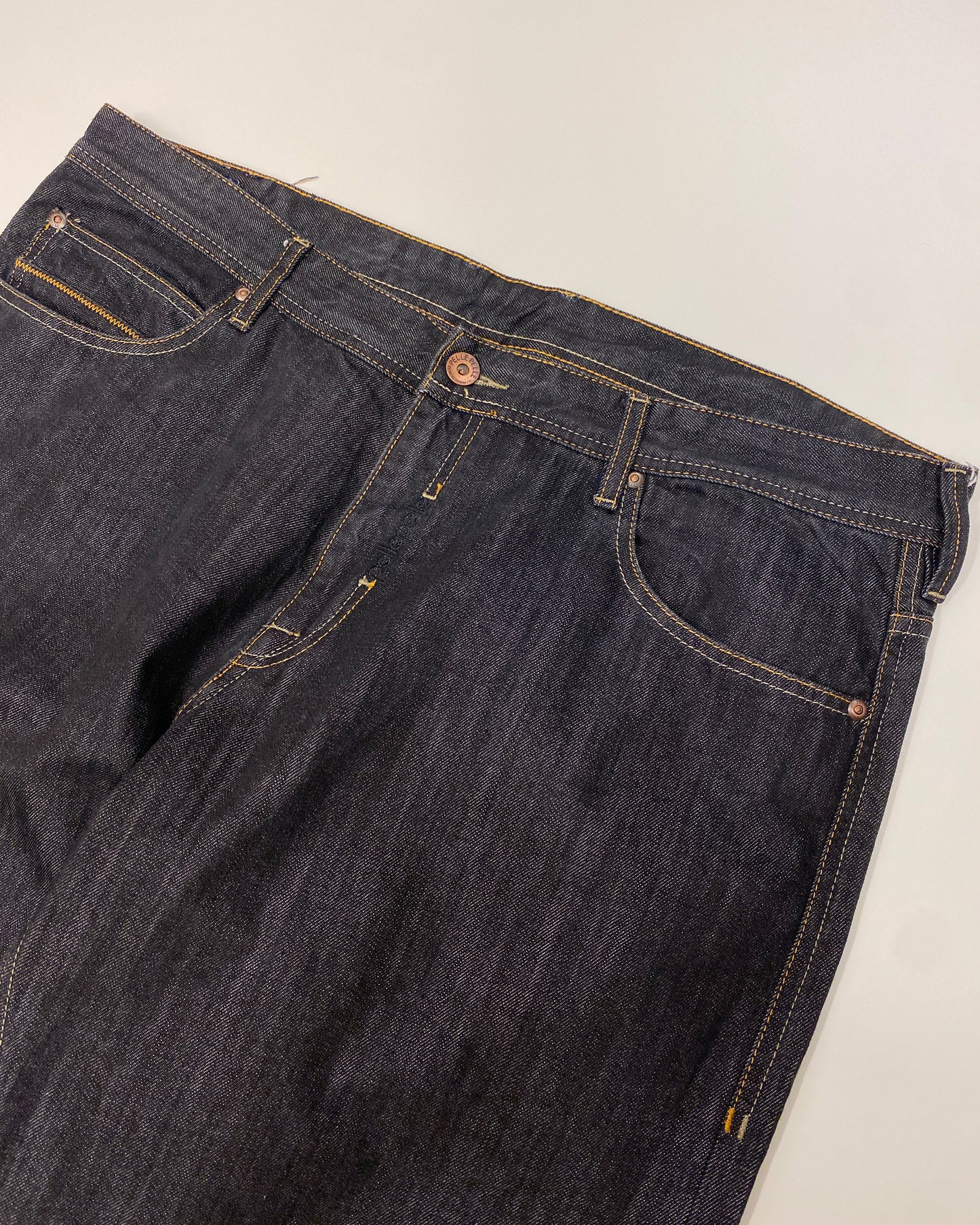 Pelle Pelle 2010s Straight Leg Denim Raw Black