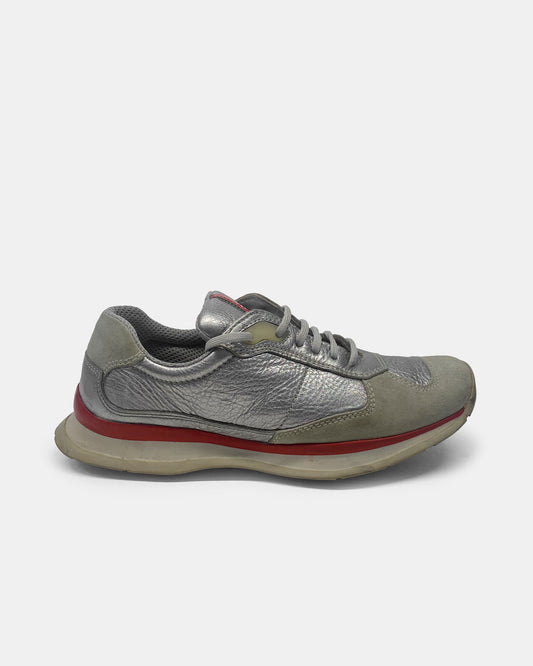 Prada 2000s E2003 Low Top Sneaker Silver Red