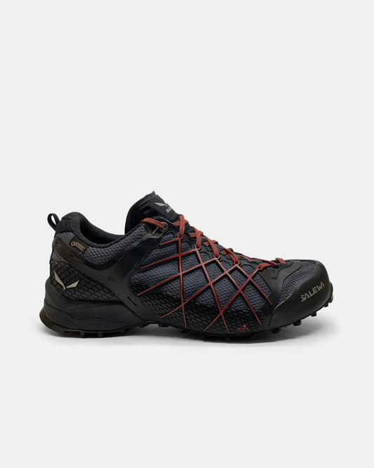 Salewa 2010s MS Wildfire Trekking Gore-Tex Sneaker Black Red