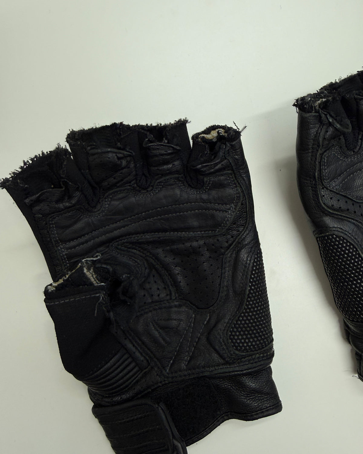 Vanucci 2010s Cut Off Leather Mesh Bike Gloves Black