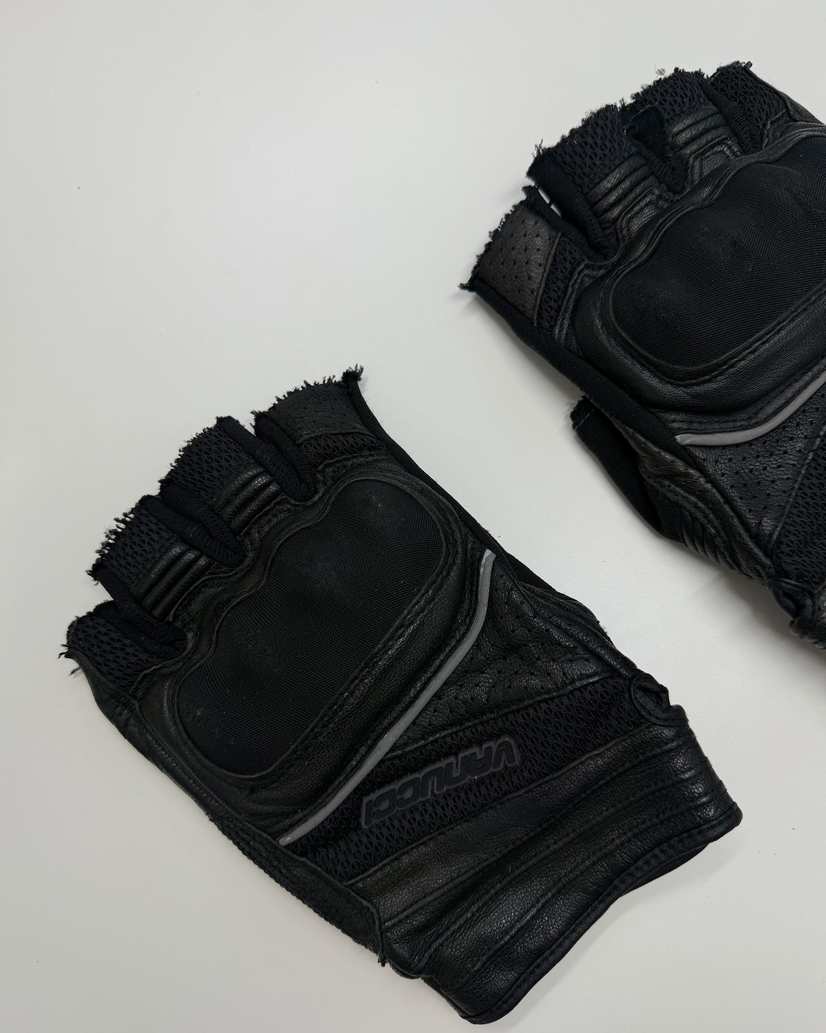 Vanucci 2010s Cut Off Leather Mesh Bike Gloves Black