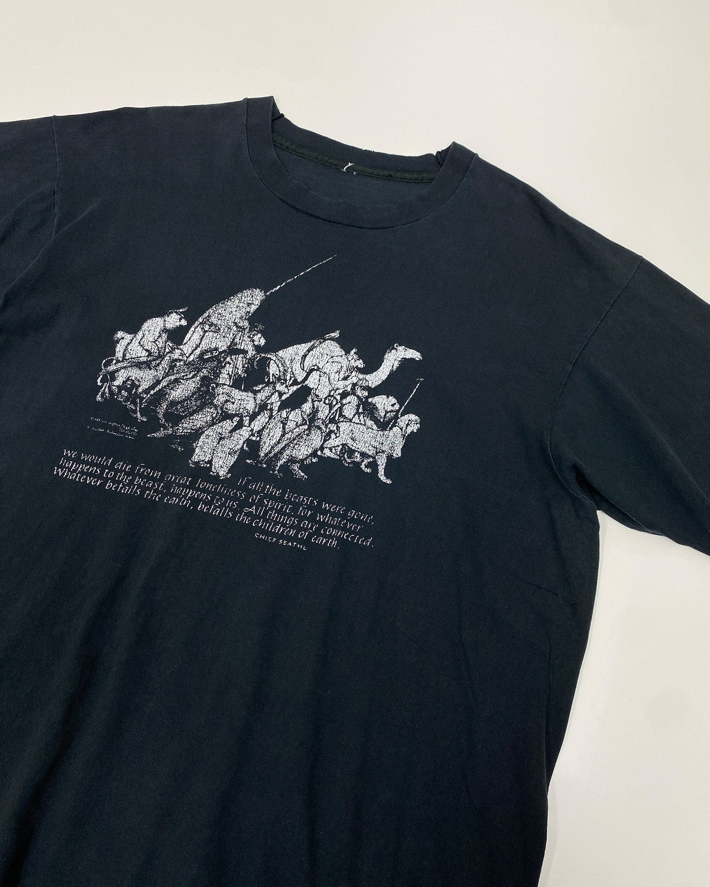 Vintage 1983 Animal Hiking Chief Seathl Single Stitched T-Shirt Faded Black