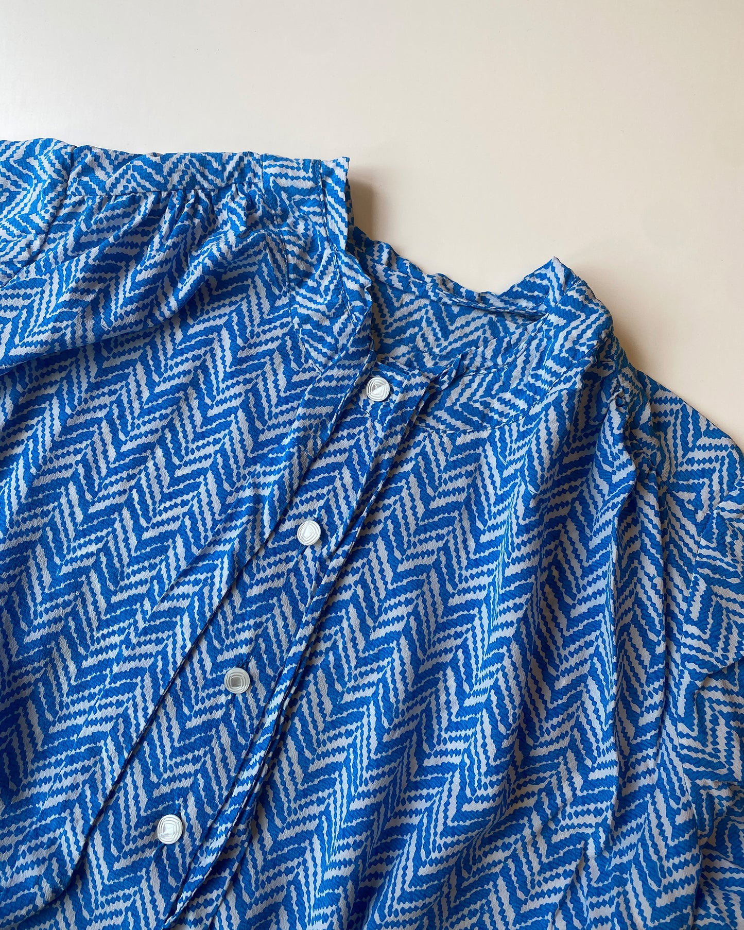 Vintage 1970s Pattern Loose Blouse Top Turquoise