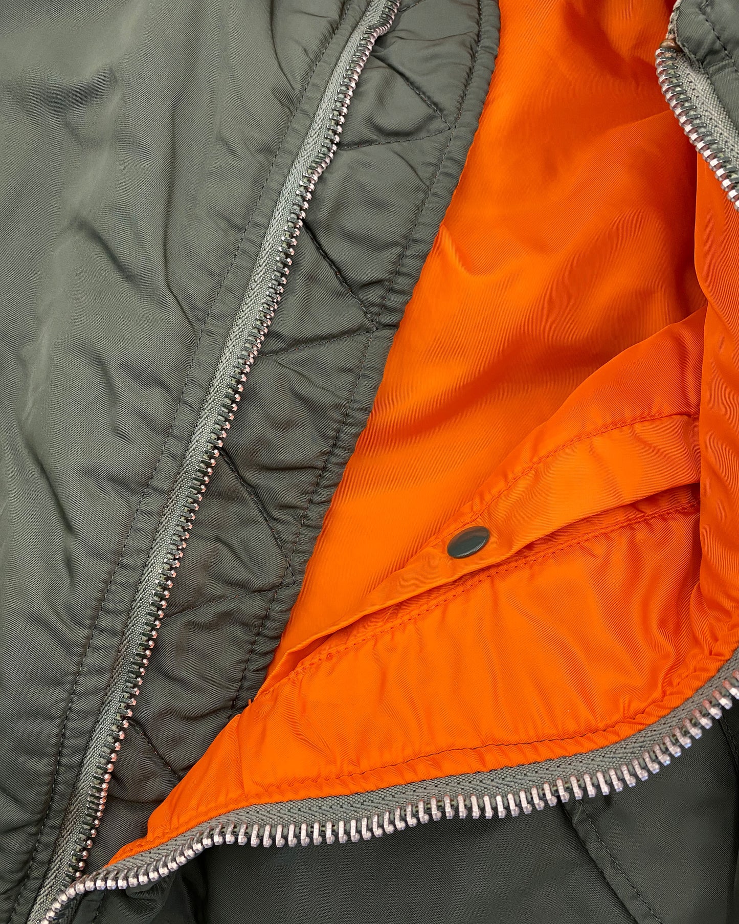 Alpha Industries 1980s Made in USA MA-1 Bomber Jacket Green