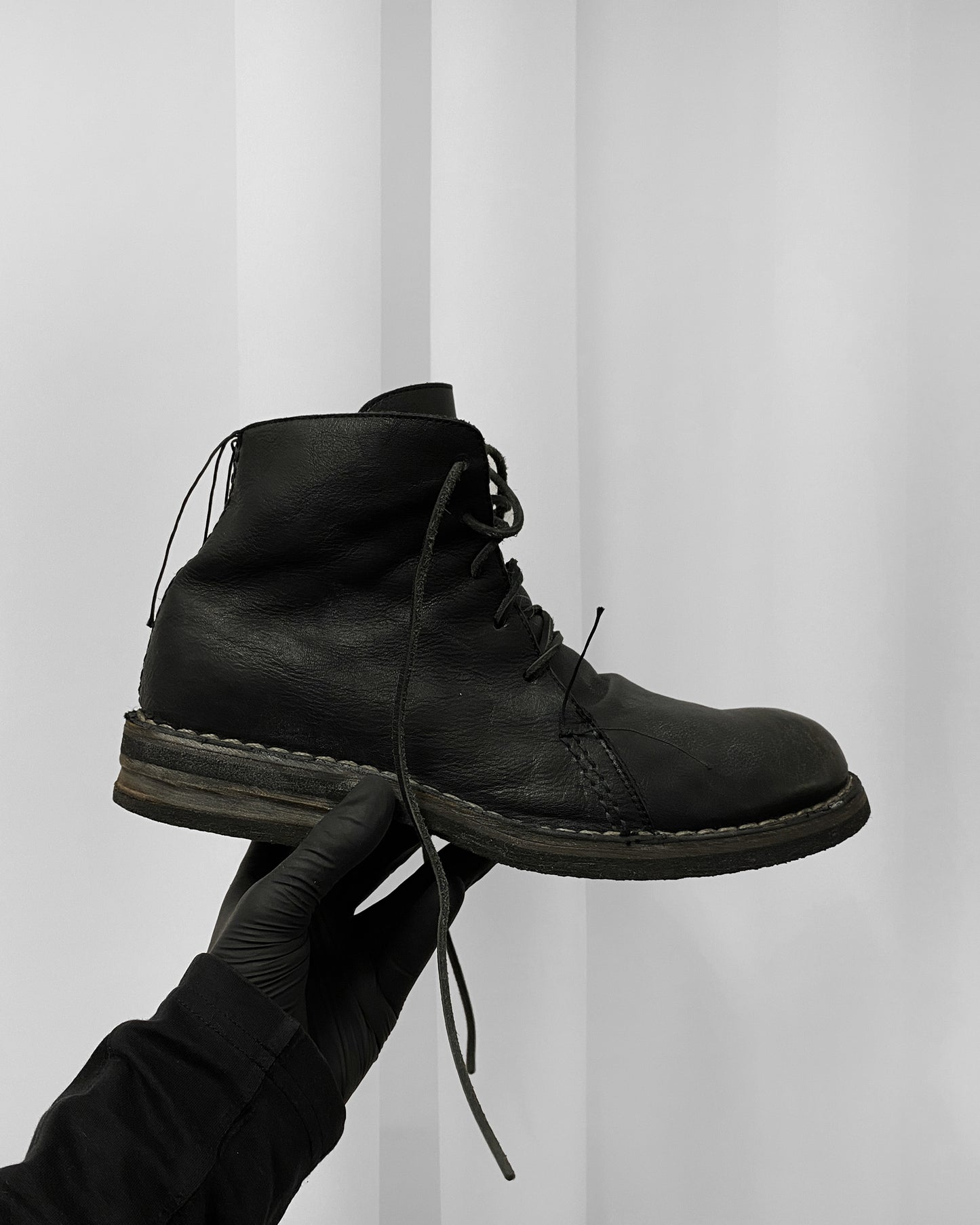Vintage 2000s Made in Italy Gum-Sole Leather Boots Black