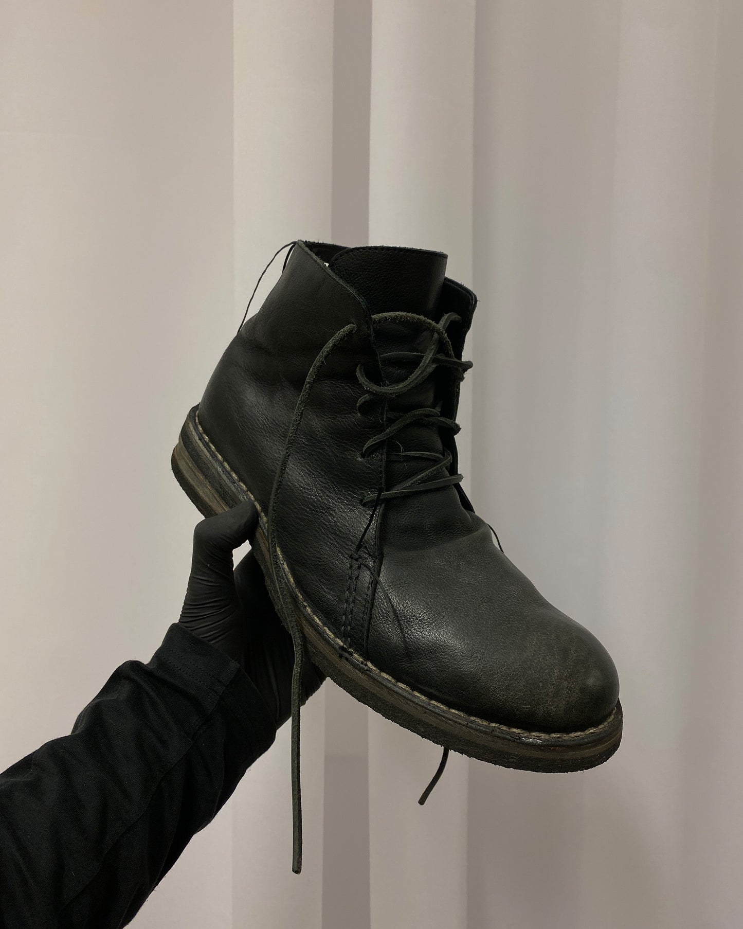 Vintage 2000s Made in Italy Gum-Sole Leather Boots Black