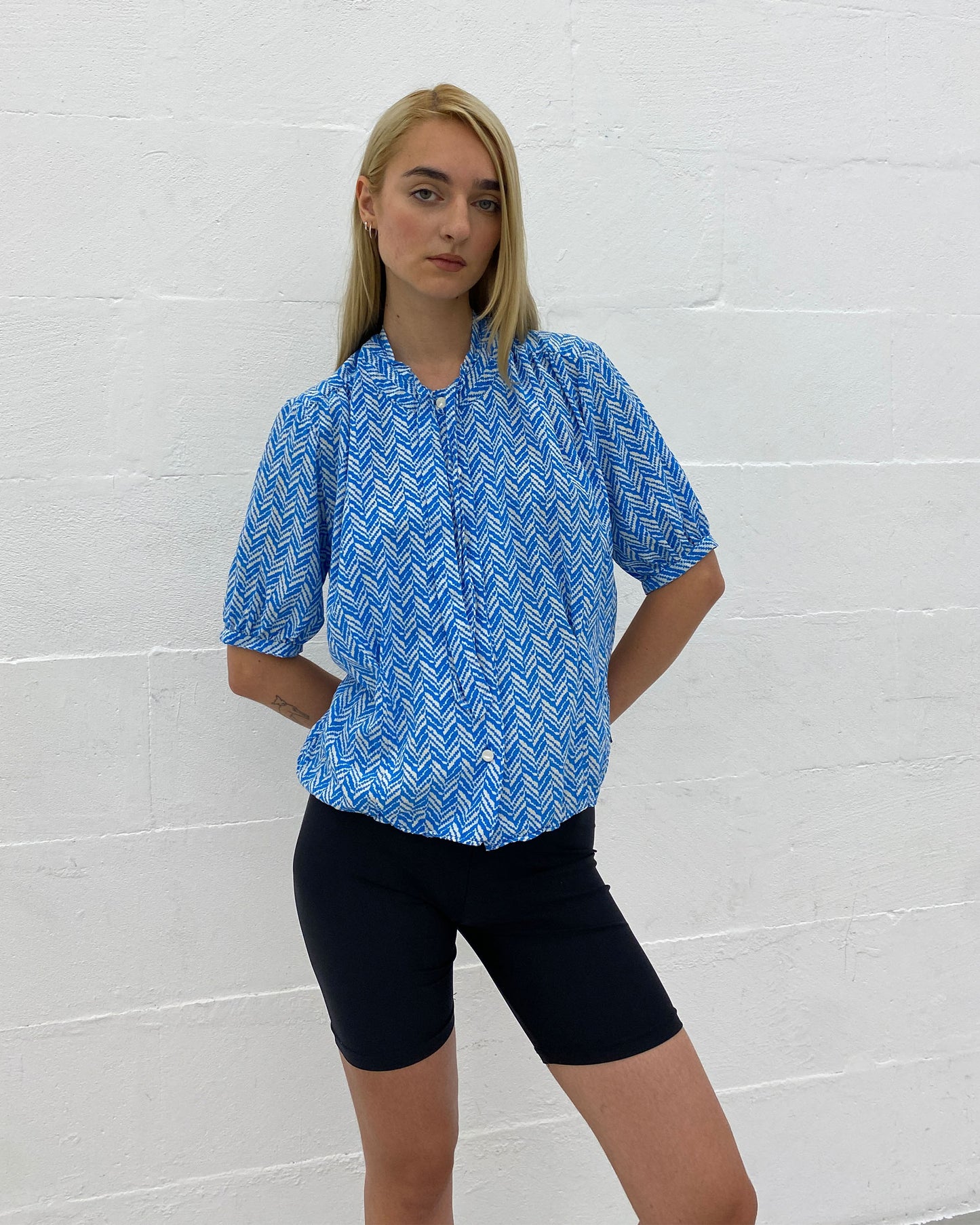 Vintage 1970s Pattern Loose Blouse Top Turquoise