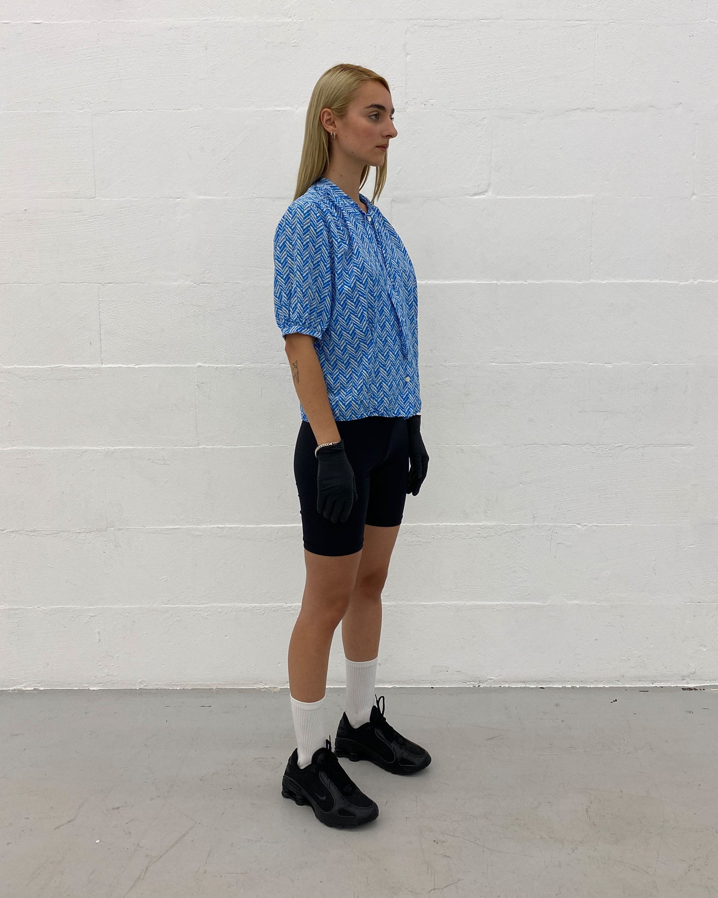 Vintage 1970s Pattern Loose Blouse Top Turquoise
