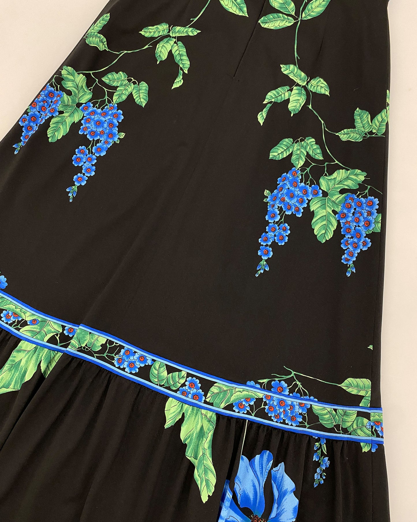 Vintage 1980s Flower Print Maxi Skirt and Fringed Triangle Scarf Set Black